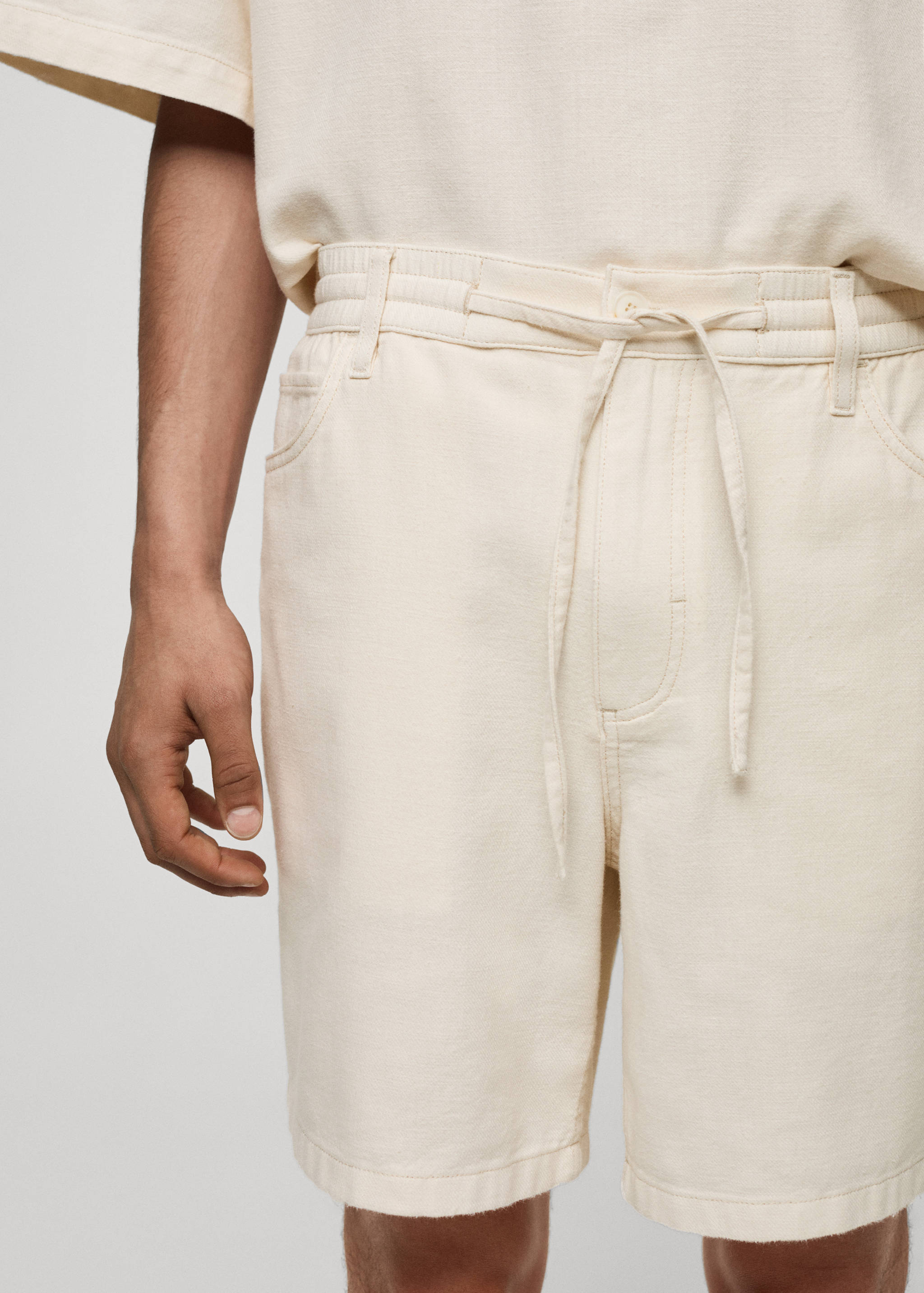 Cotton shorts with drawstring - Details of the article 1