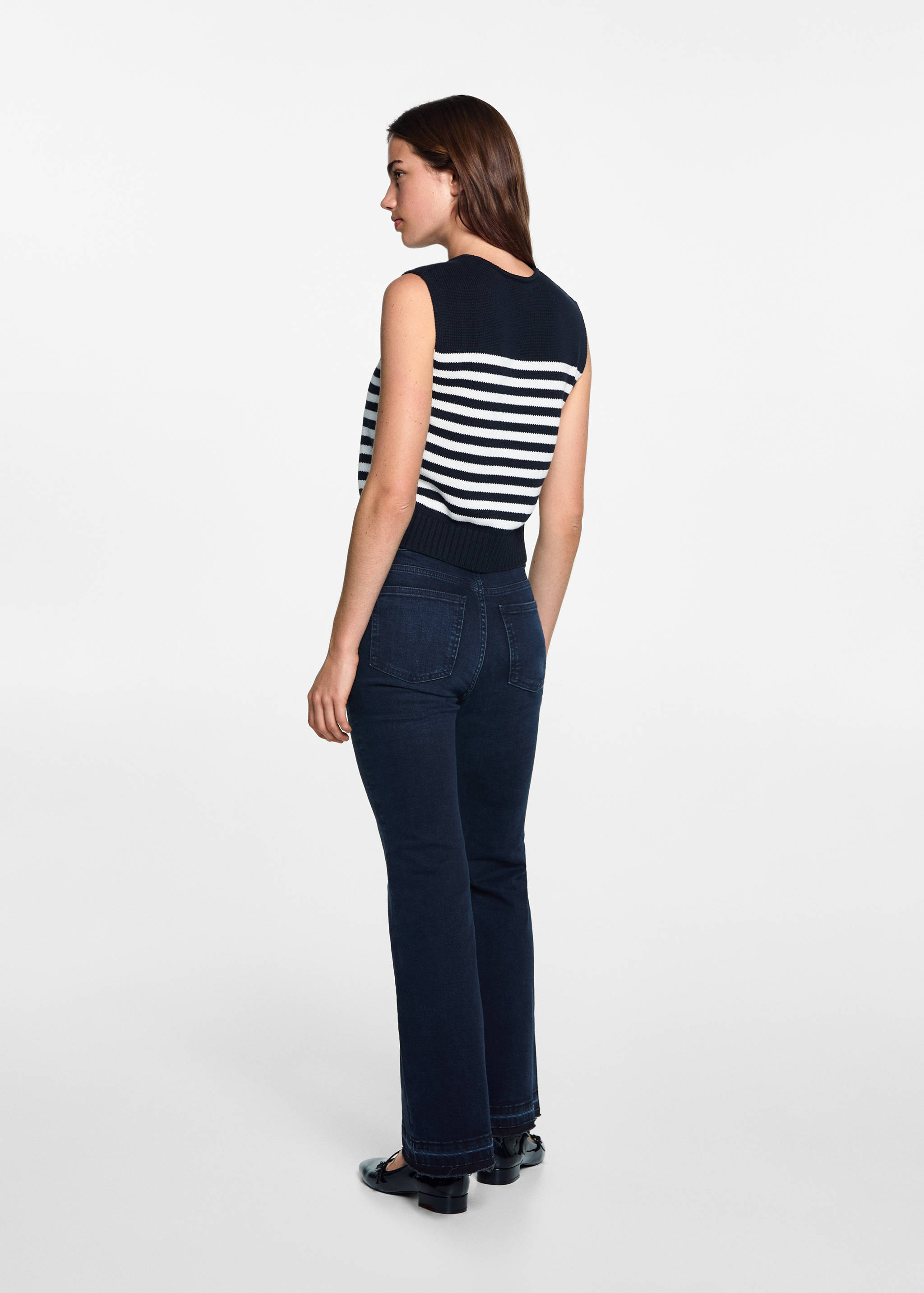 Buttons flare jeans - Reverse of the article