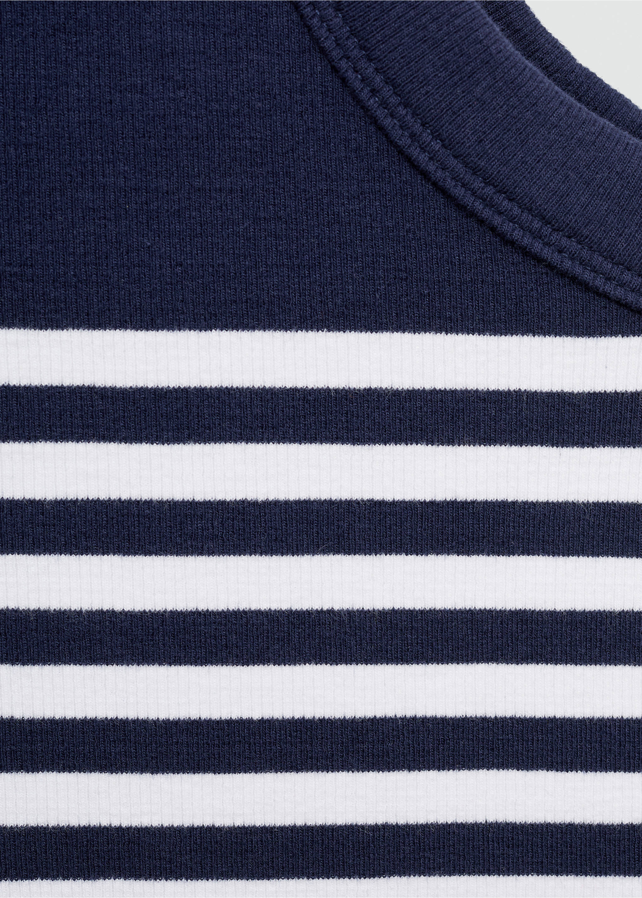 Stripe-print top - Details of the article 8, Dark Navy. Ref: 77040624-00.