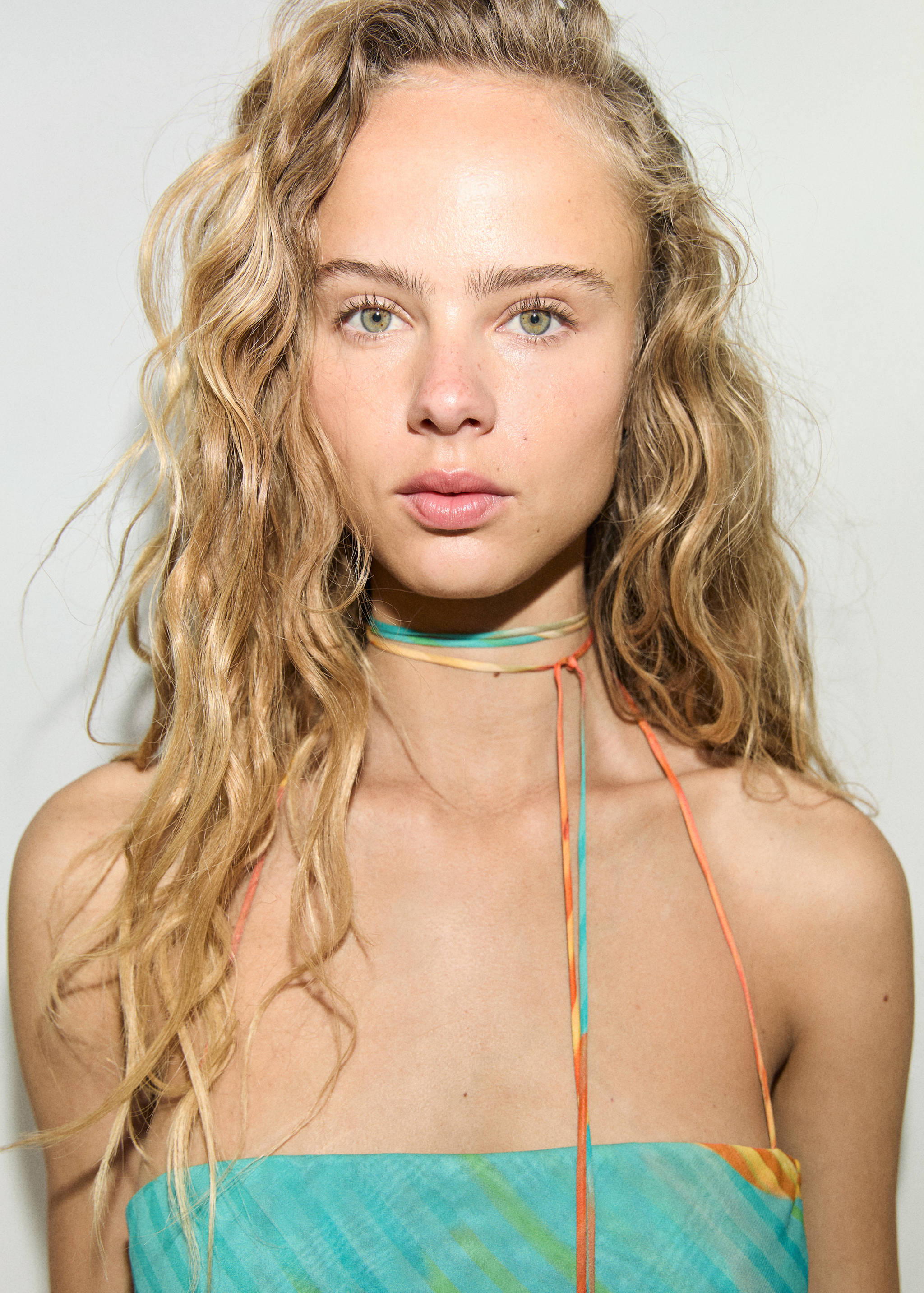 Printed dress with turn-down neckline - Details of the article 1