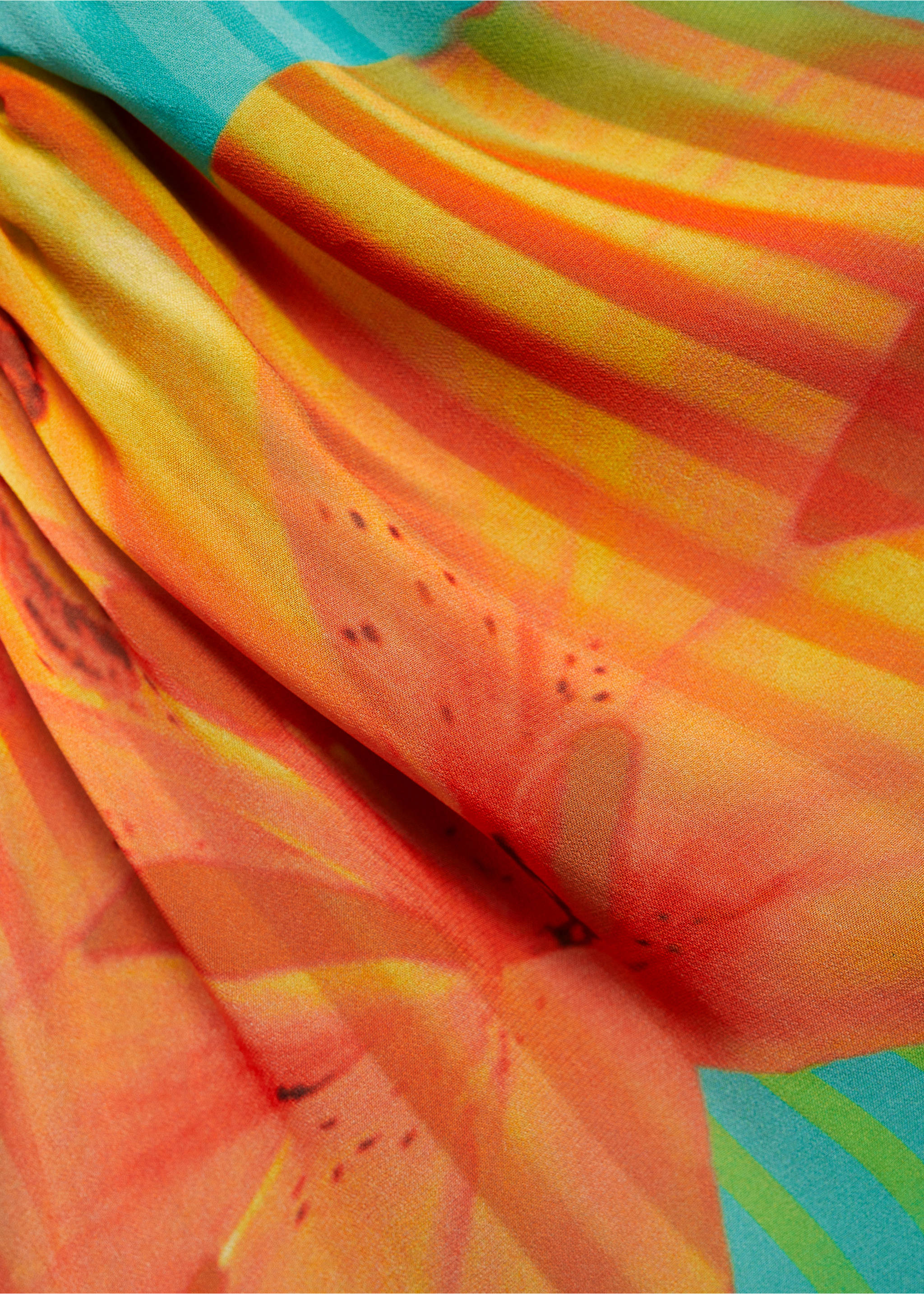 Printed dress with turn-down neckline - Details of the article 0, Green. Ref: 77040628-00.