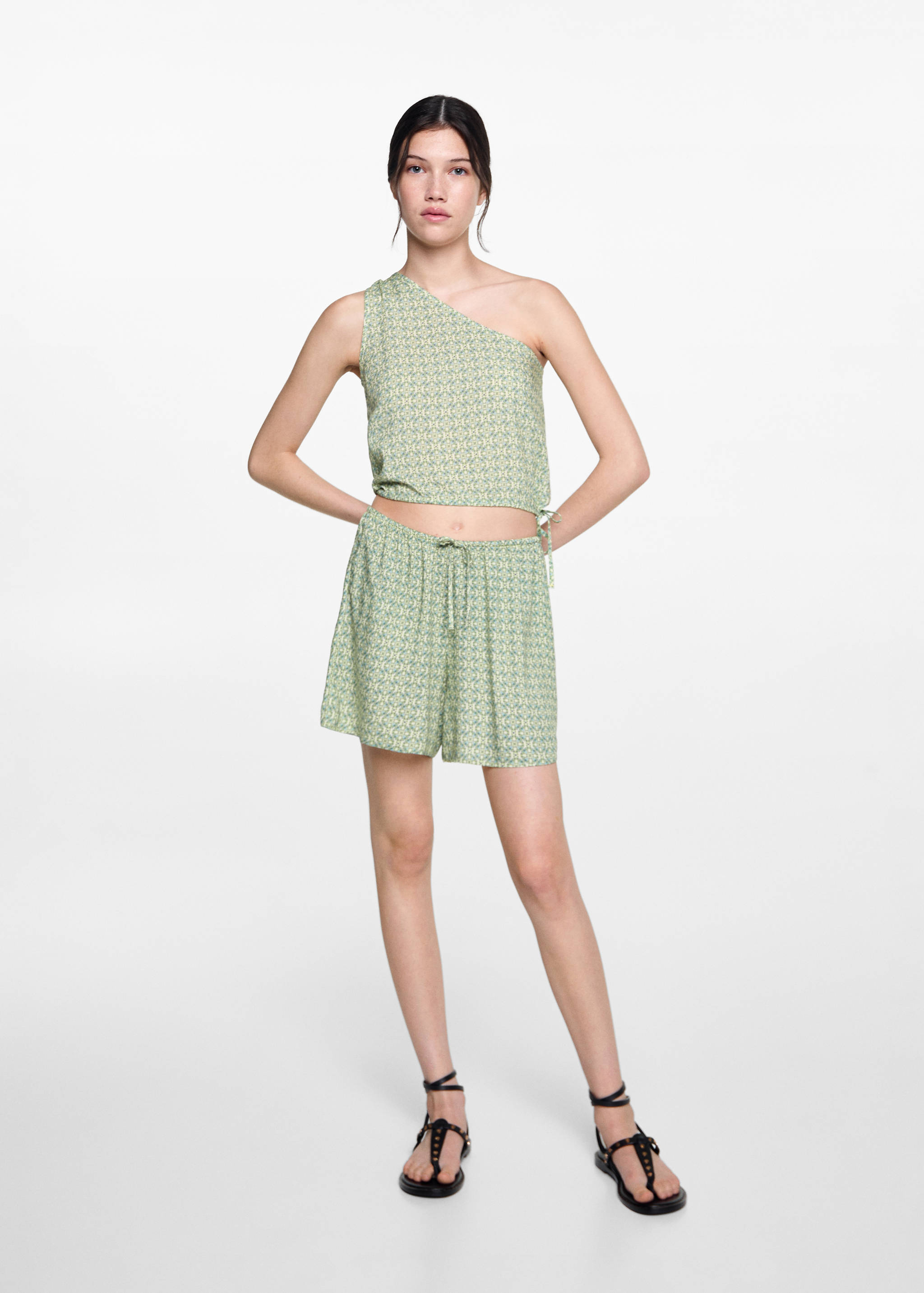 Shorts mit geometrischem Print - Allgemeine Ansicht