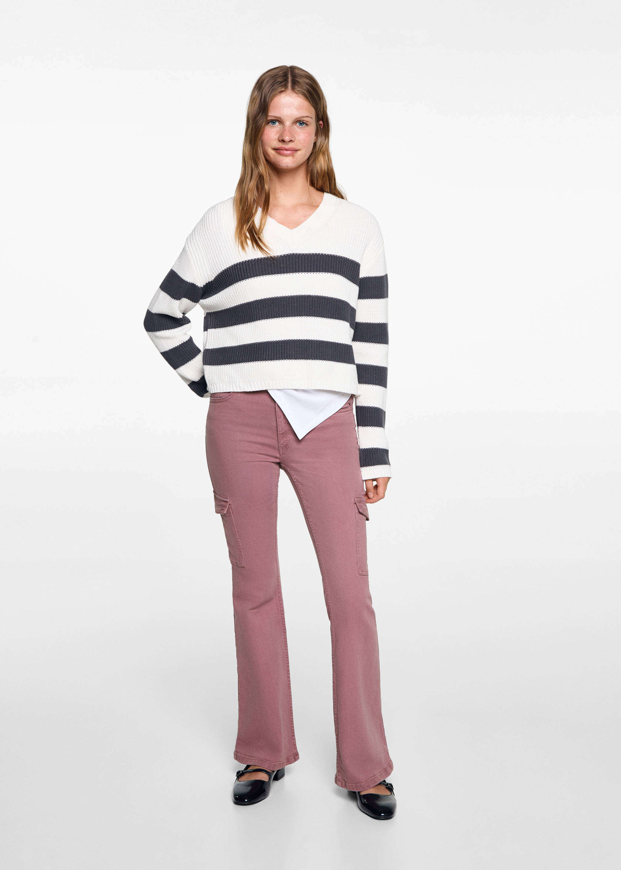 Flared cargo jeans - General plane