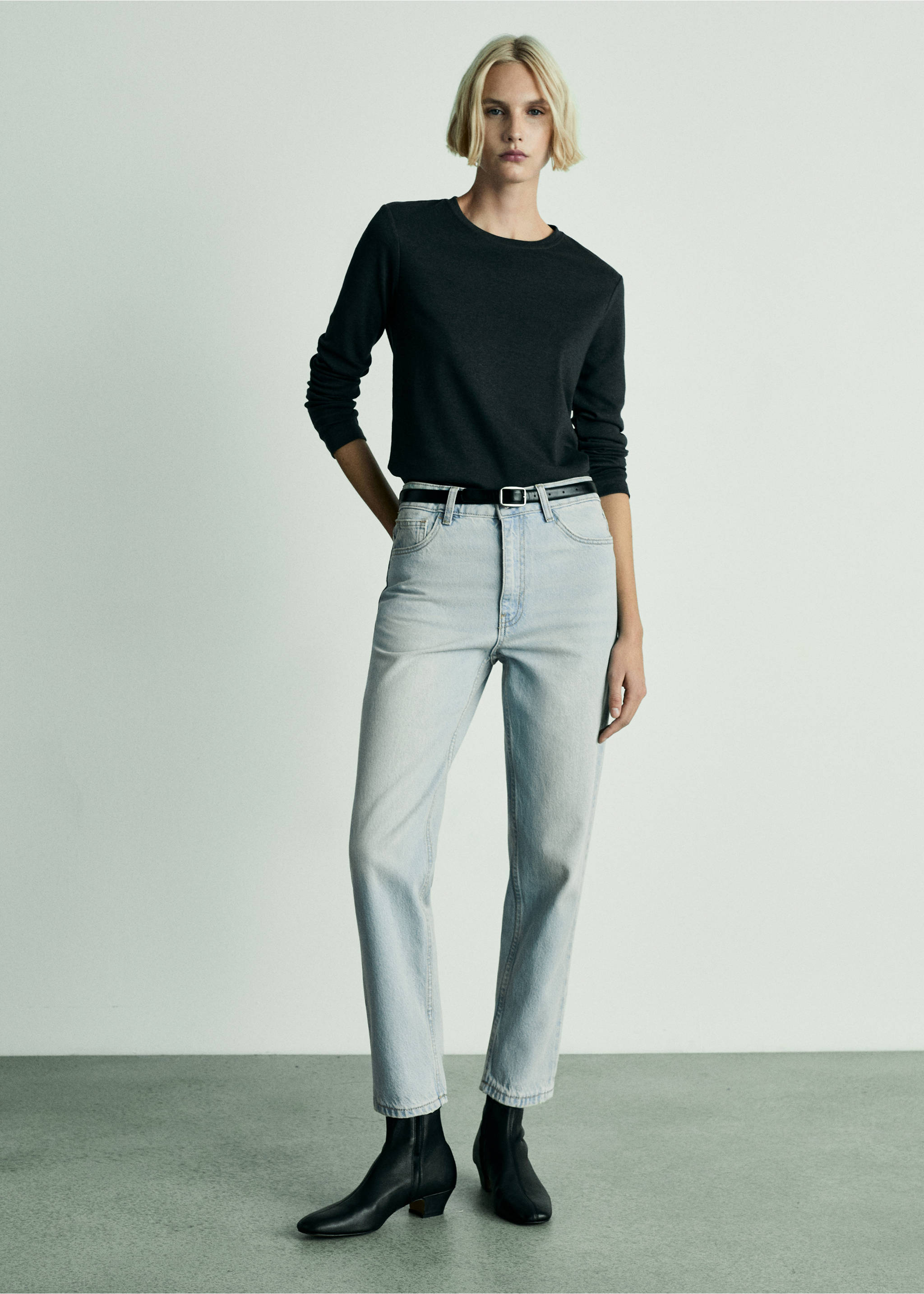 Mom2000 high-rise jeans - General plane, Medium Vintage Blue. Ref: 77042914-00.