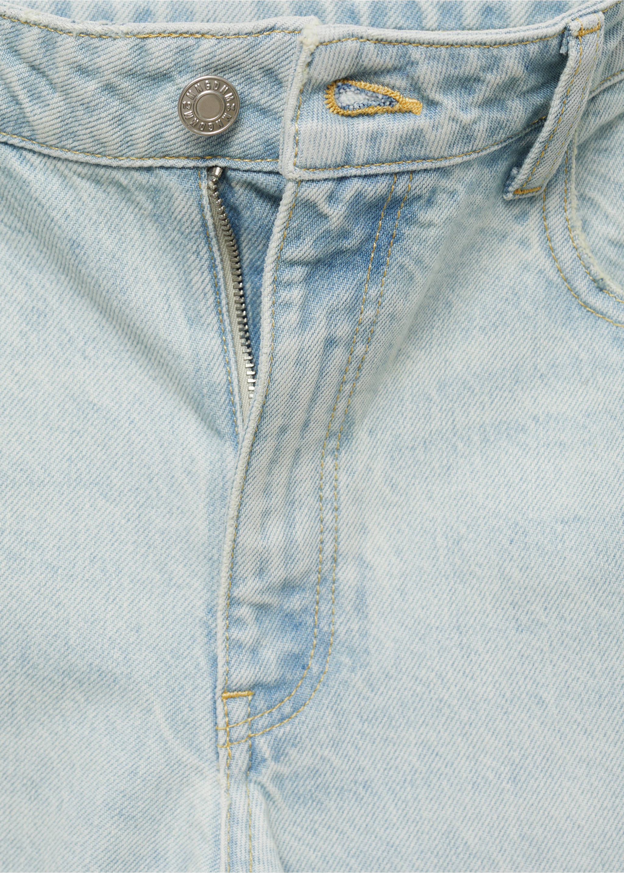 Mom2000 high-rise jeans - Details of the article 8, Medium Vintage Blue. Ref: 77042914-00.