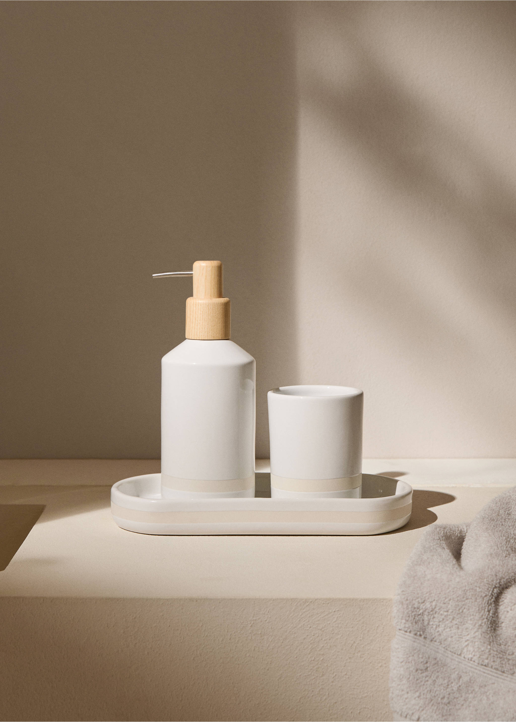 Stoneware bathroom tray - General plane, White. Ref: 77043262-00.