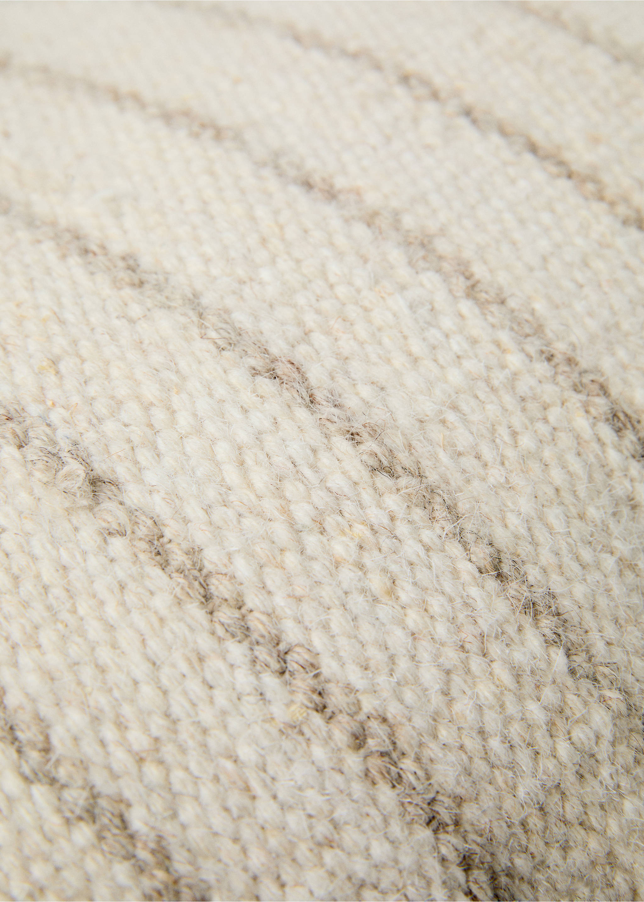 Housse coussin laine - Détail de l'article 3, Marron clair/pastel. Ref: 77043272-00.
