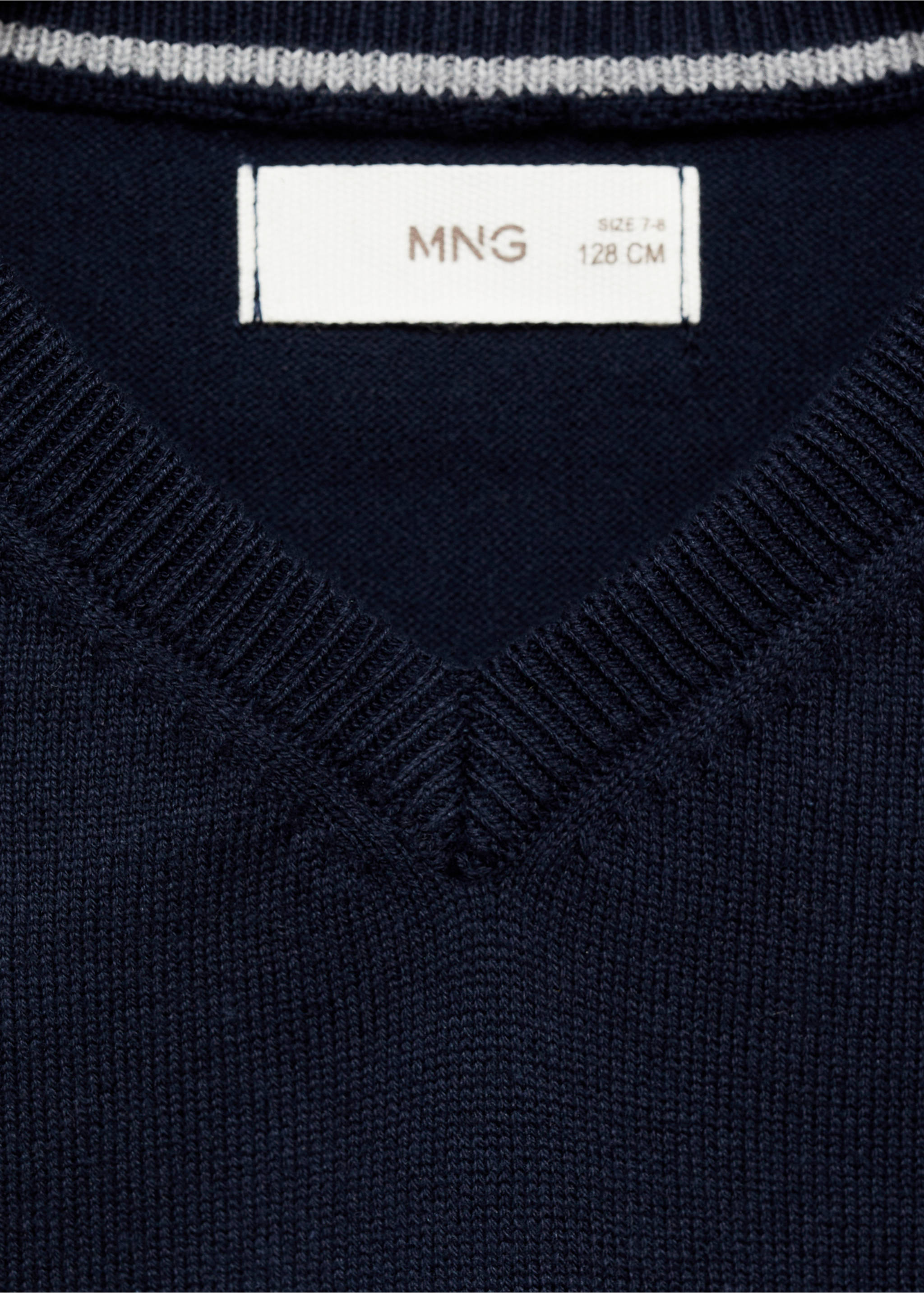 Knitted cotton gilet - Details of the article 8, Dark Navy. Ref: 77043665-00.