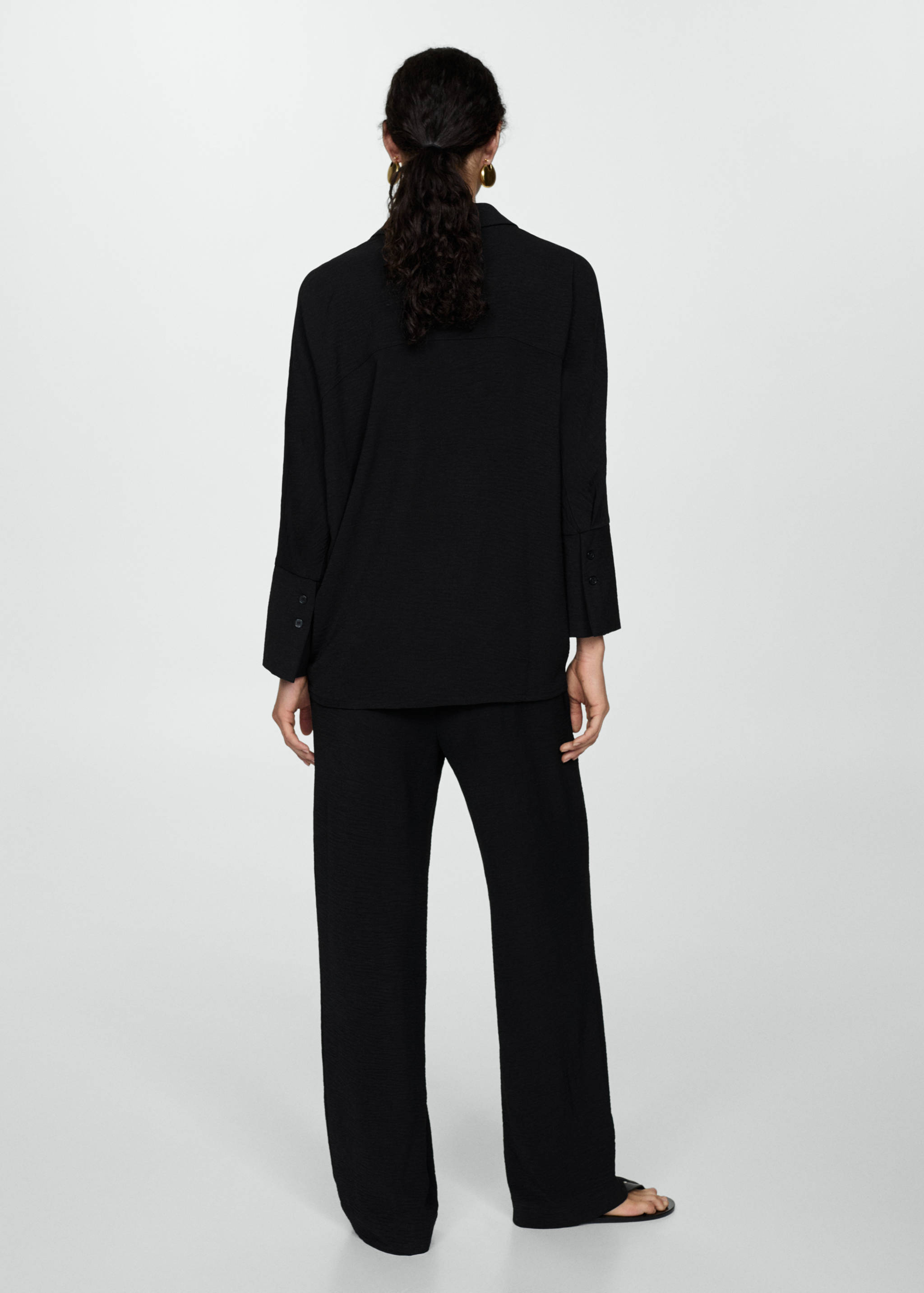 Pantalón fluido textura - Reverso del artículo