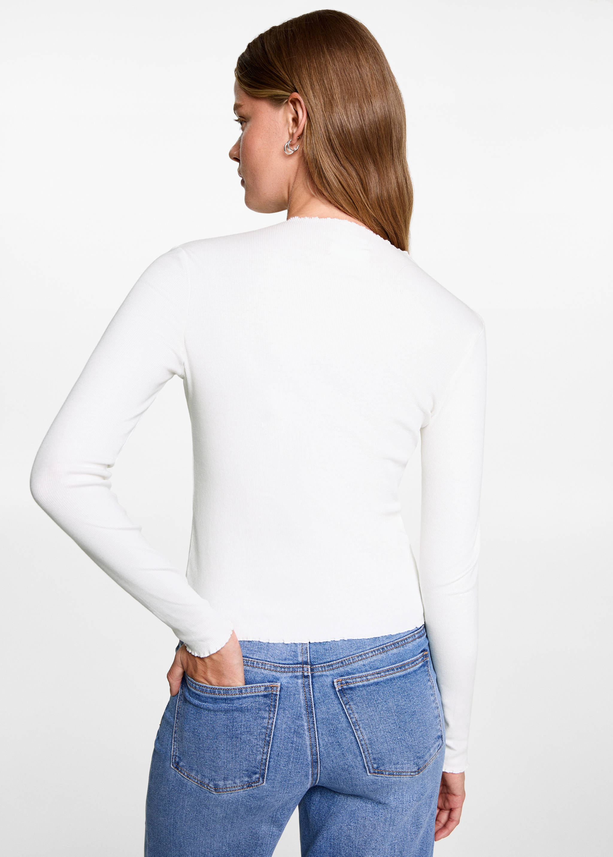 Long-sleeved t-shirt with decorative seams - Reverse of the article