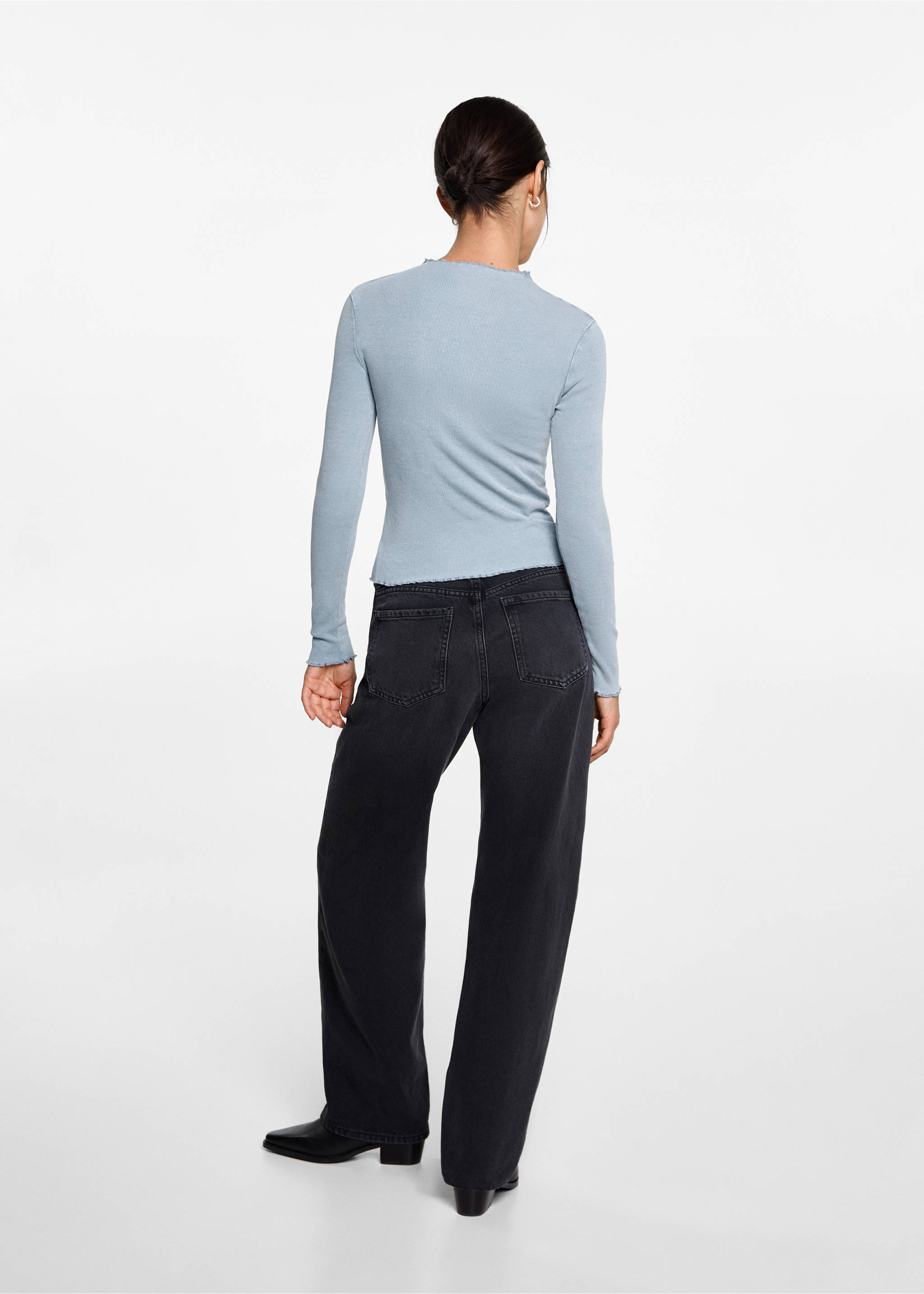 Long-sleeved t-shirt with decorative seams - Reverse of the article, Sky Blue. Ref: 77044046-00.