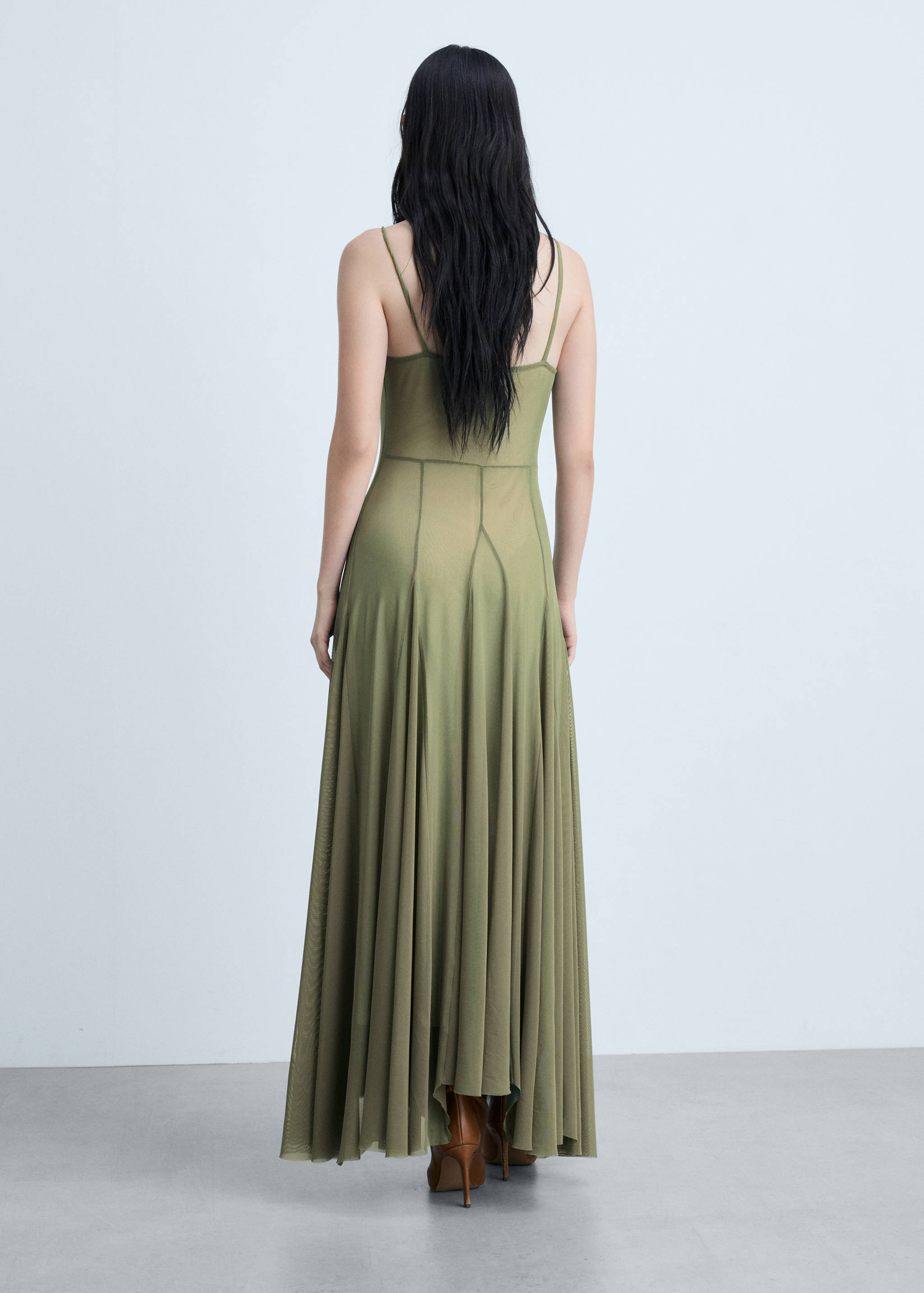 Asymmetrische jurk tule stiksels - Achterkant van het artikel