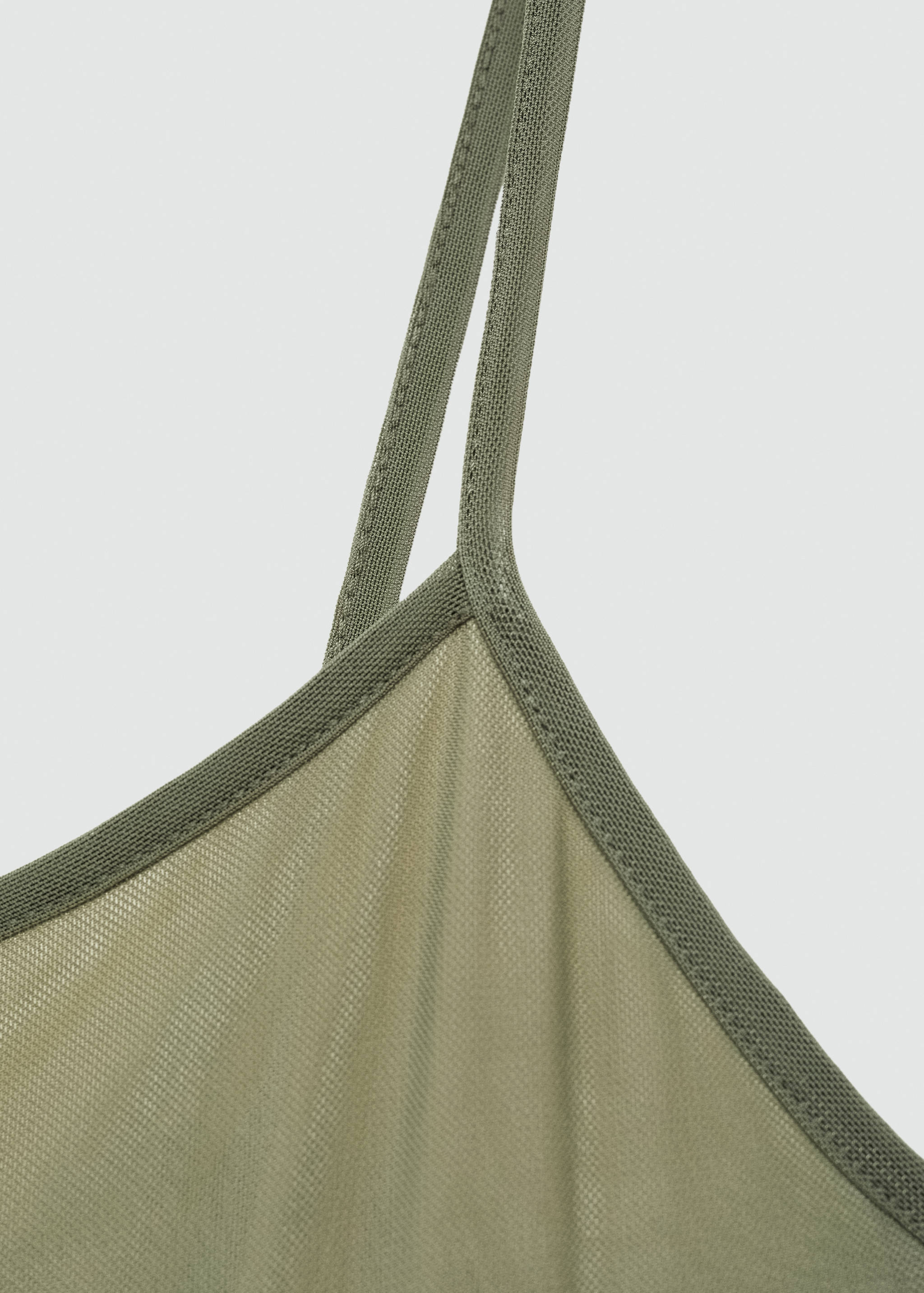 Asymmetrische jurk tule stiksels - Detail van het artikel 8