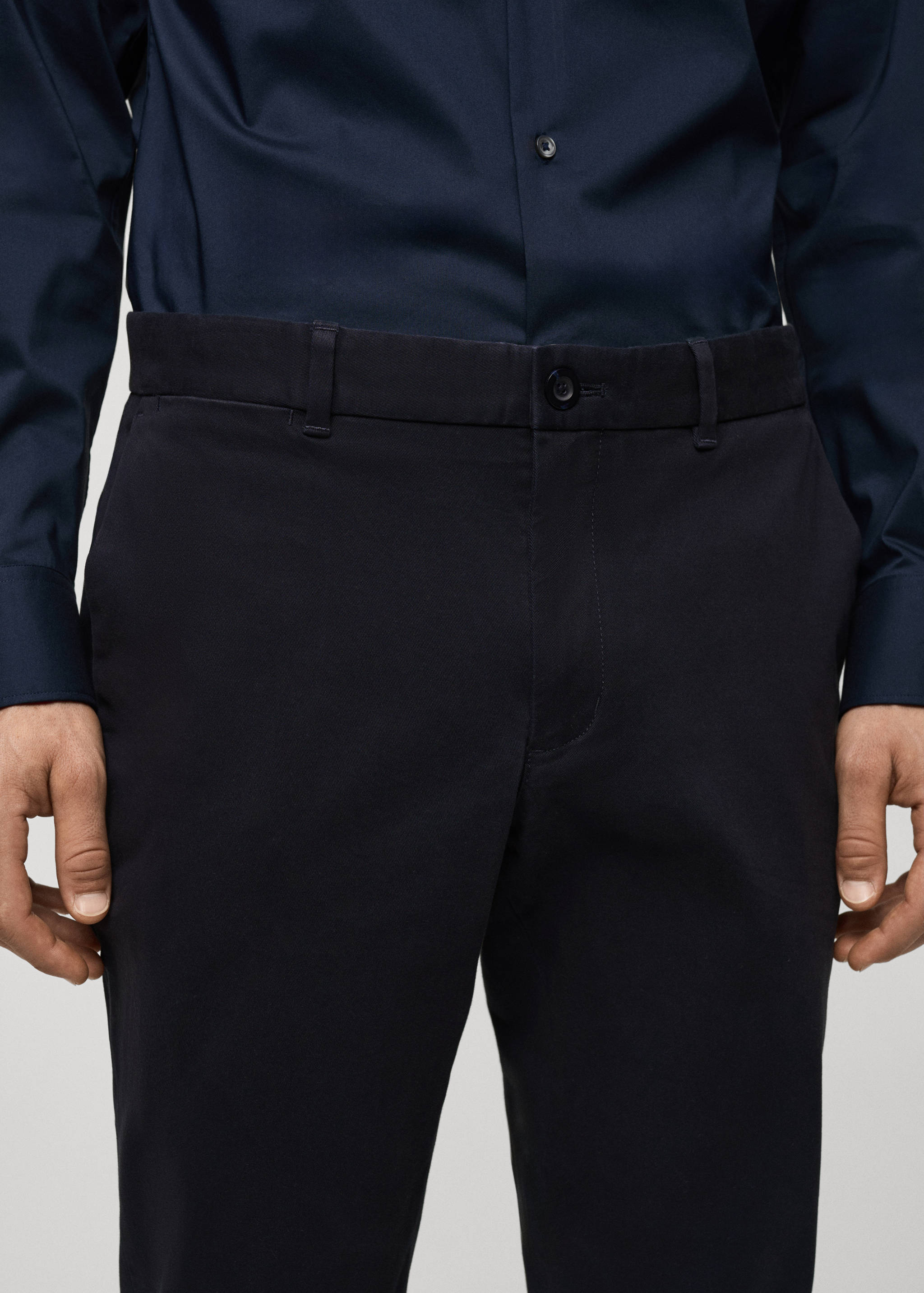 Pantalón chino slim fit sarga - Detalle del artículo 1
