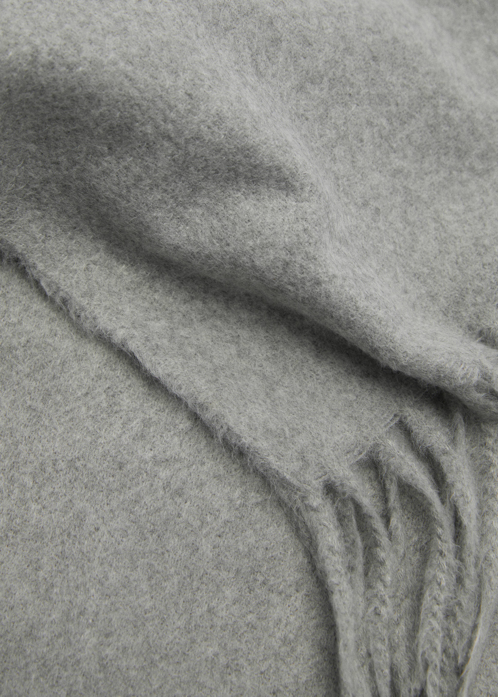 Fringed edge scarf - Medium plane