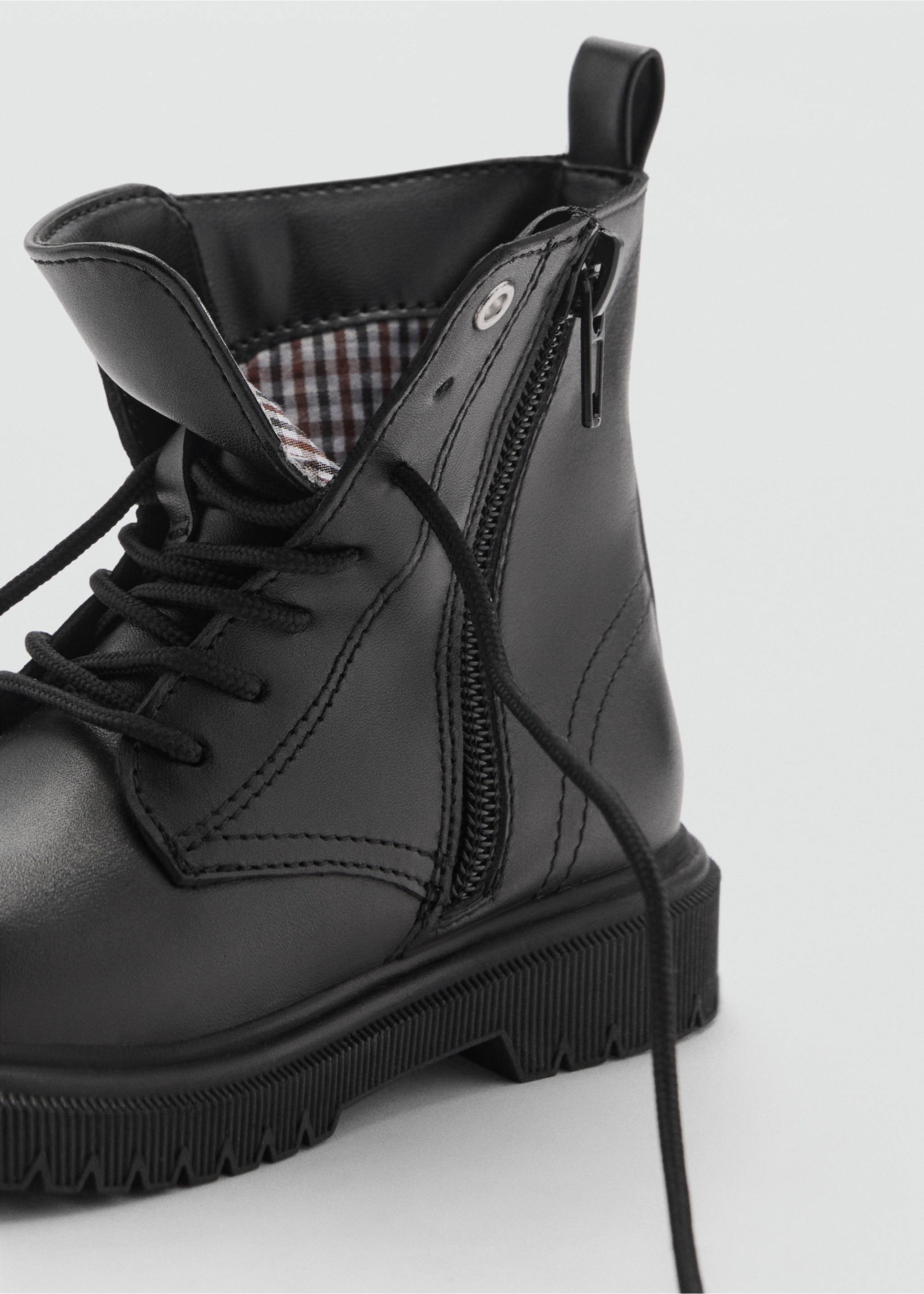 Leather lace-up boots - Details of the article 2, Black. Ref: 77044764-00.