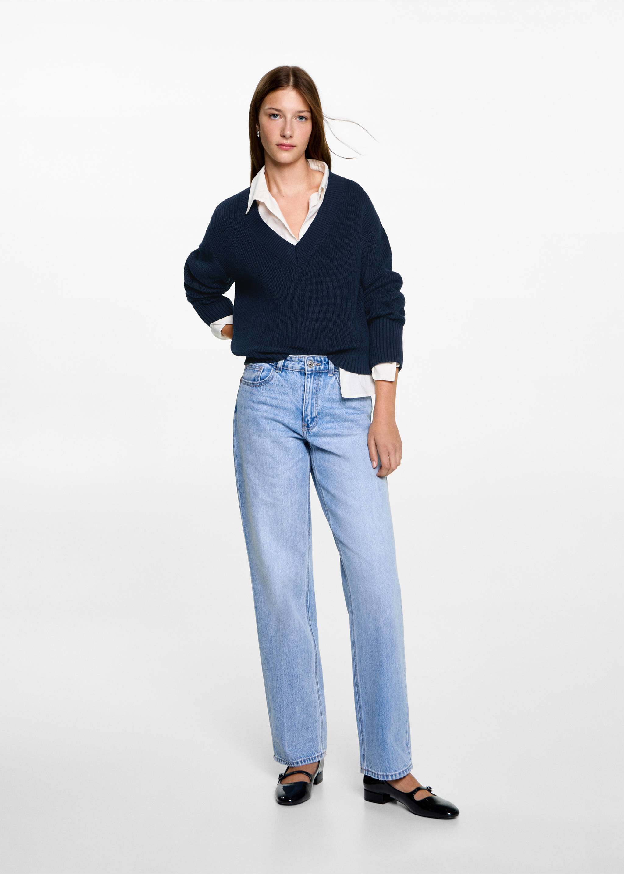 Pull-over à col en V - Plan général, Bleu marine foncé. Ref: 77044786-00.