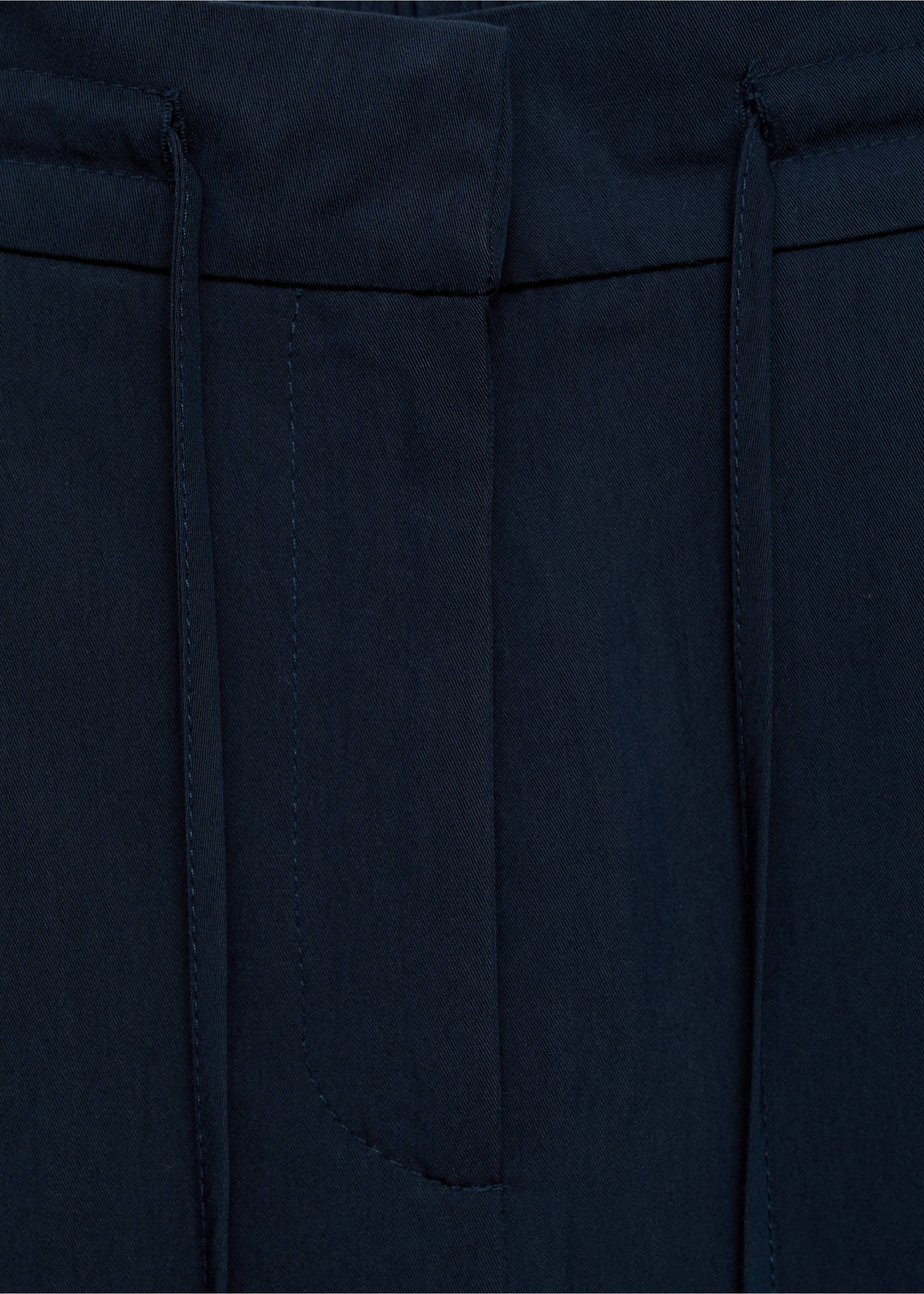 Fließende Cargohose - Detail des Artikels 8, Dunkles Marineblau. Ref: 77044792-00.