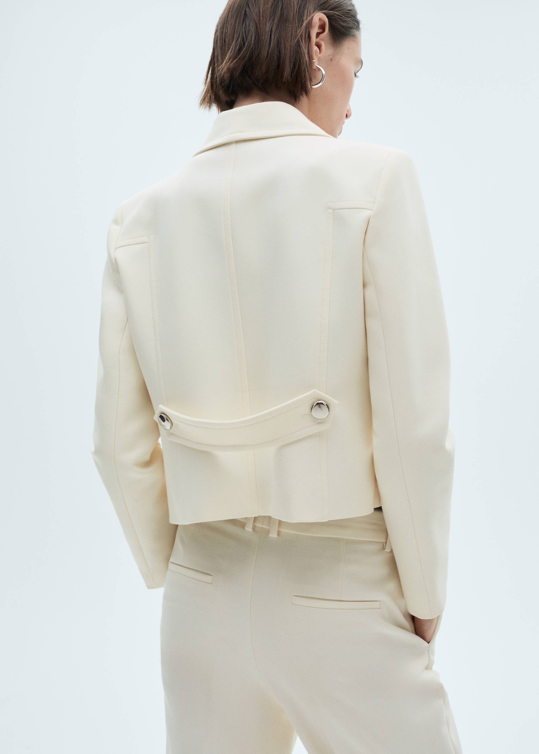 Jacket with lapels and metal buttons - Reverse of the article