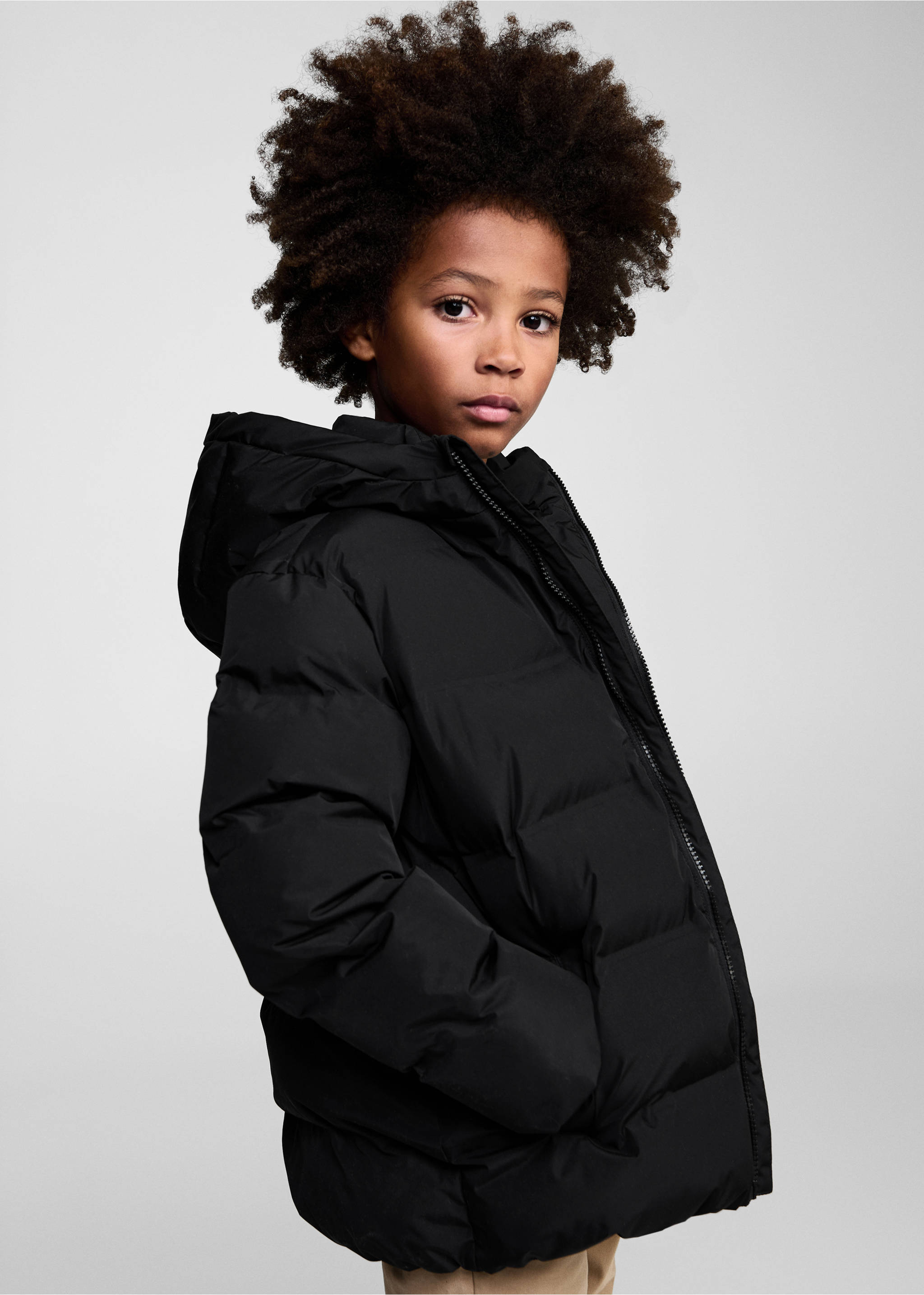 Hood puffer coat - Medium plane, Black. Ref: 77045147-00.