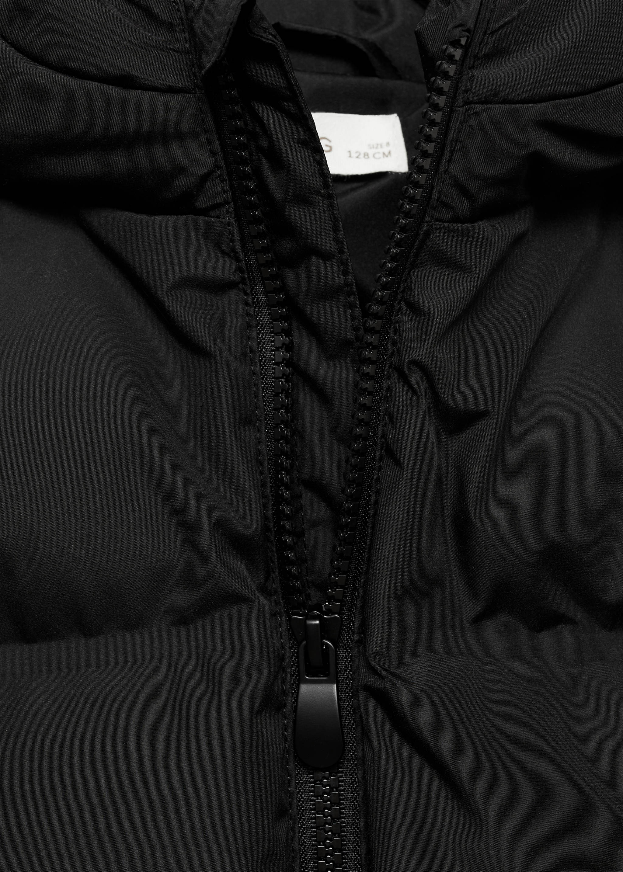 Hood puffer coat - Details of the article 8, Black. Ref: 77045147-00.