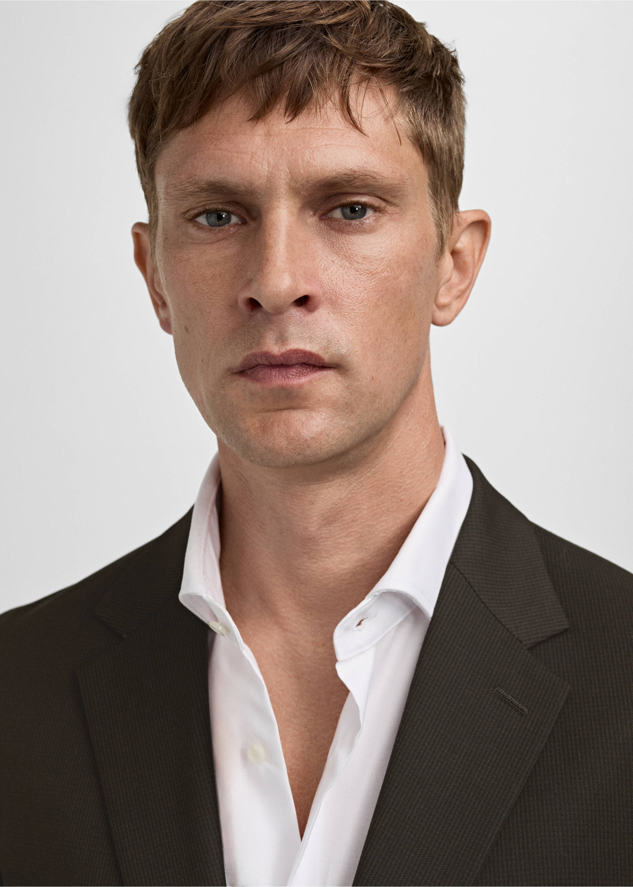 Stretch-fabric slim-fit suit jacket - Details of the article 1, Brown. Ref: 77045148-00.