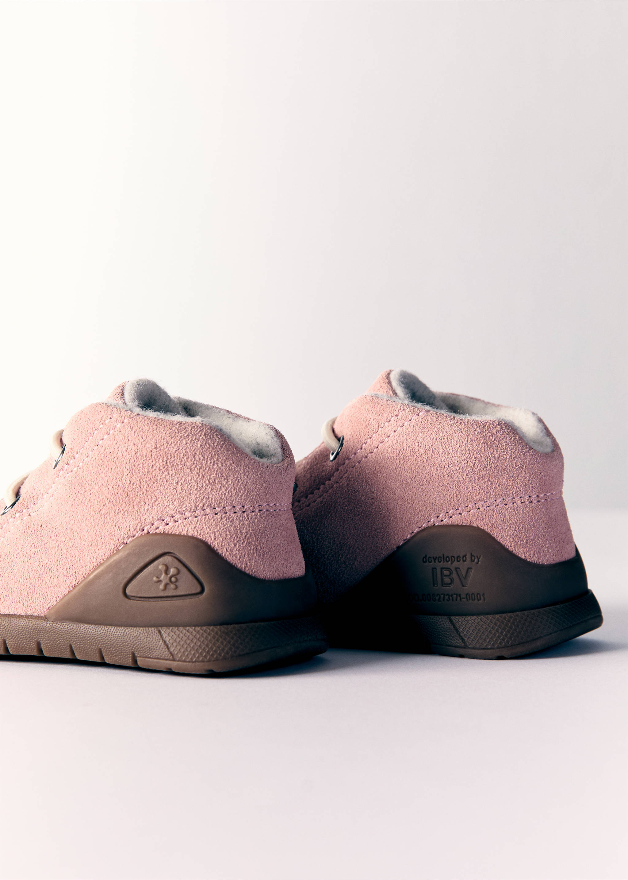 Biomecanics sports skin - Details of the article 1, Pink. Ref: 77045153-00.