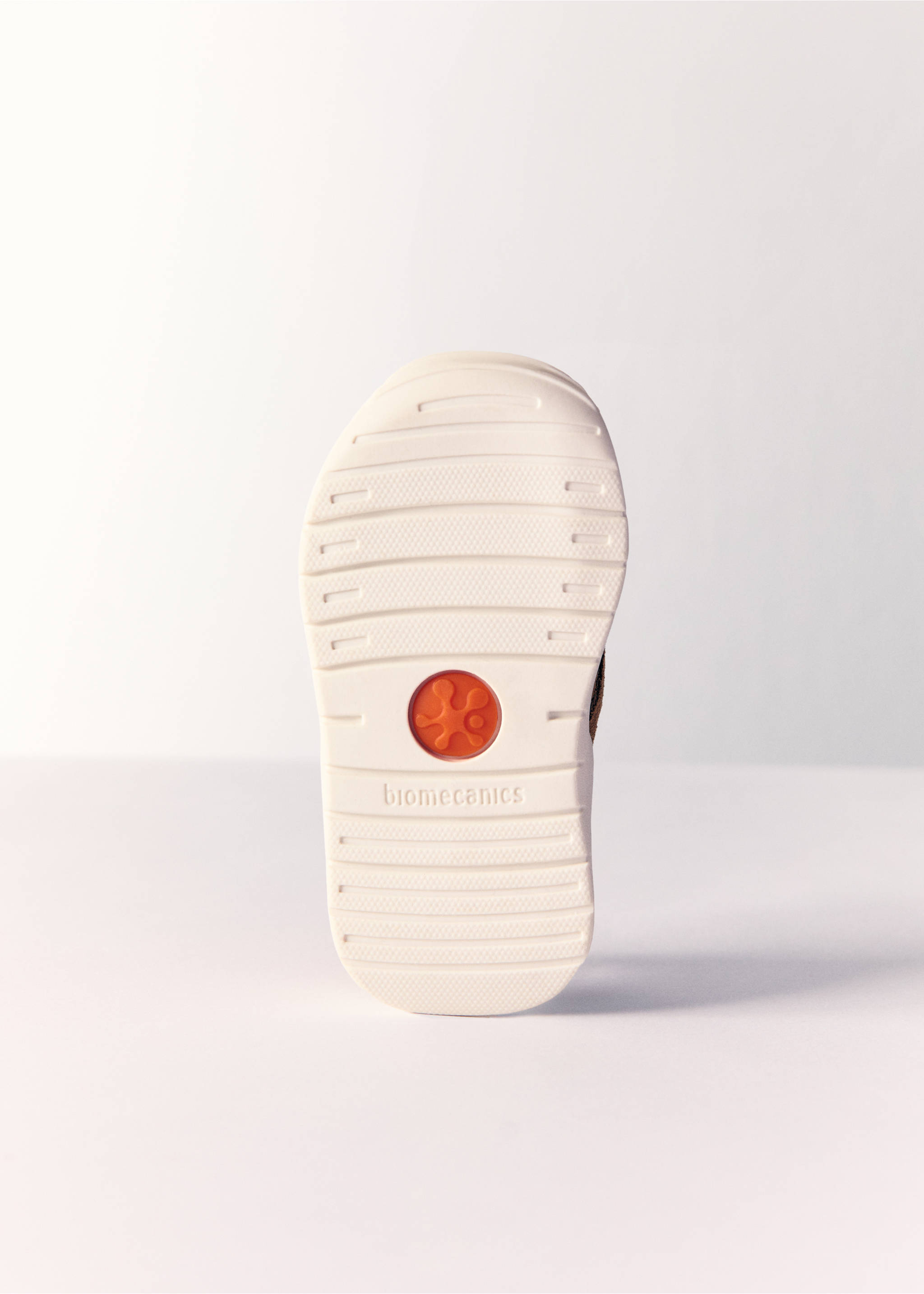 Biomecanics sports skin - Details of the article 6, Medium Brown. Ref: 77045154-00.