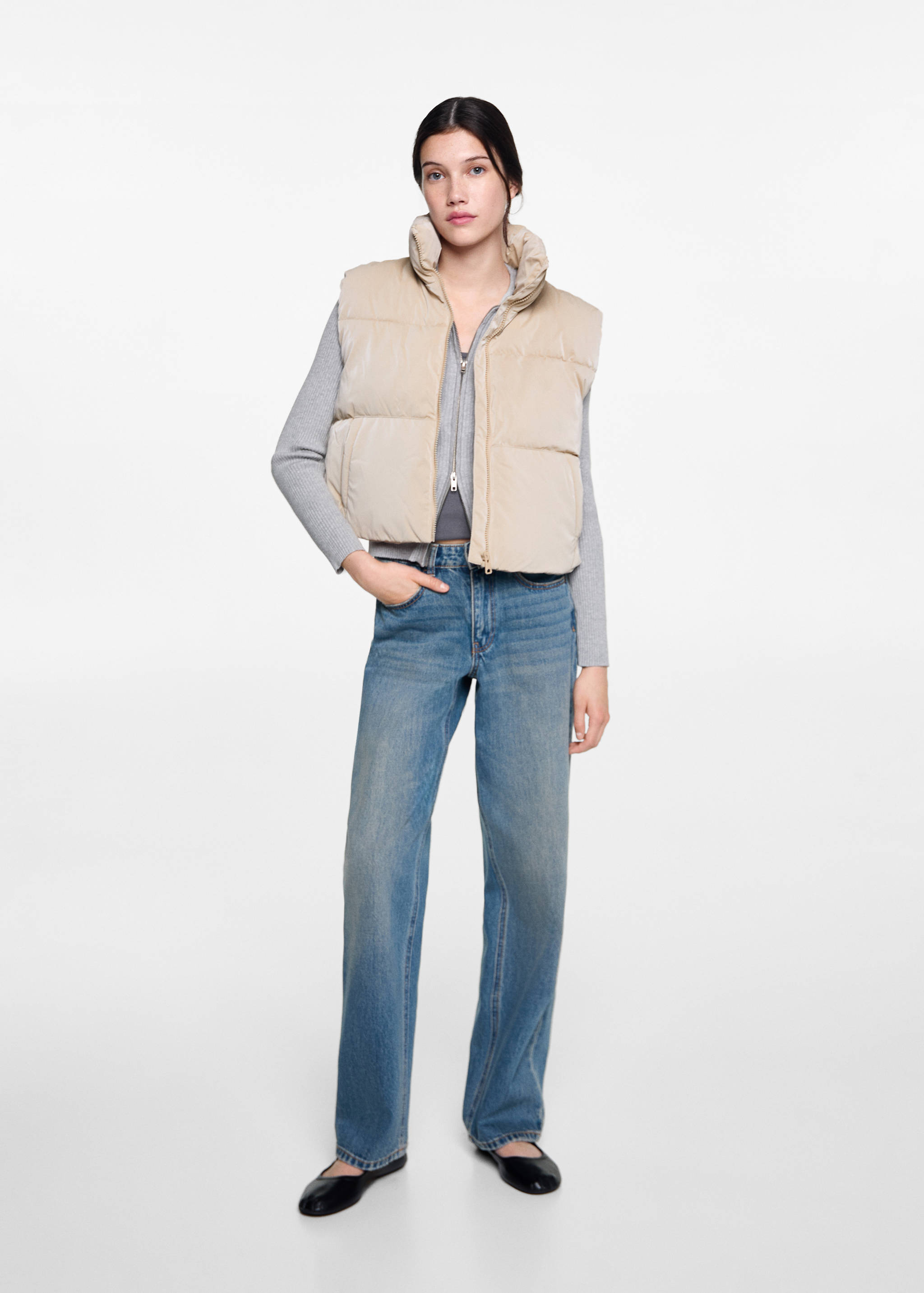 Quilted gilet with pockets - General plane