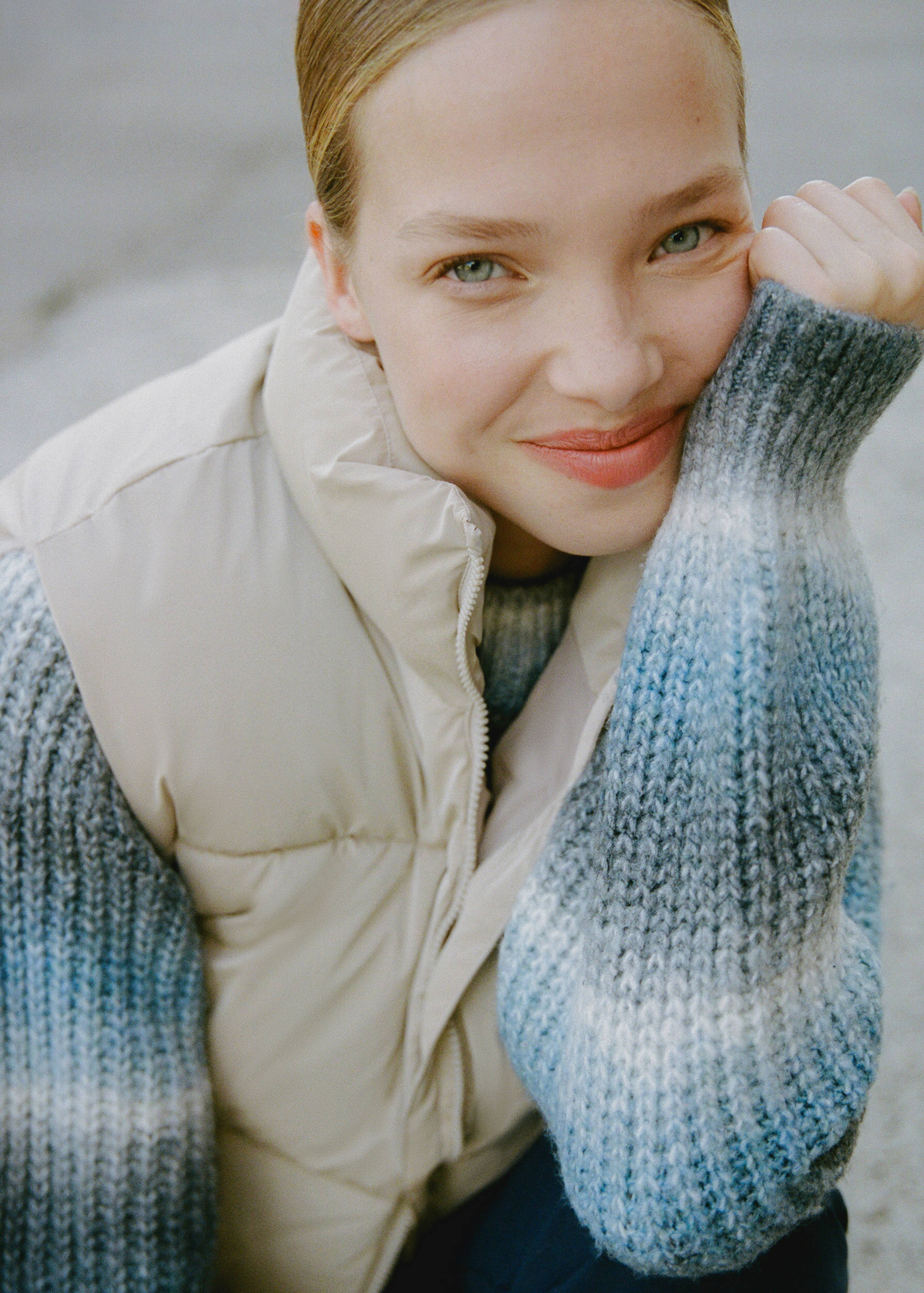 Quilted gilet with pockets - Details of the article 5