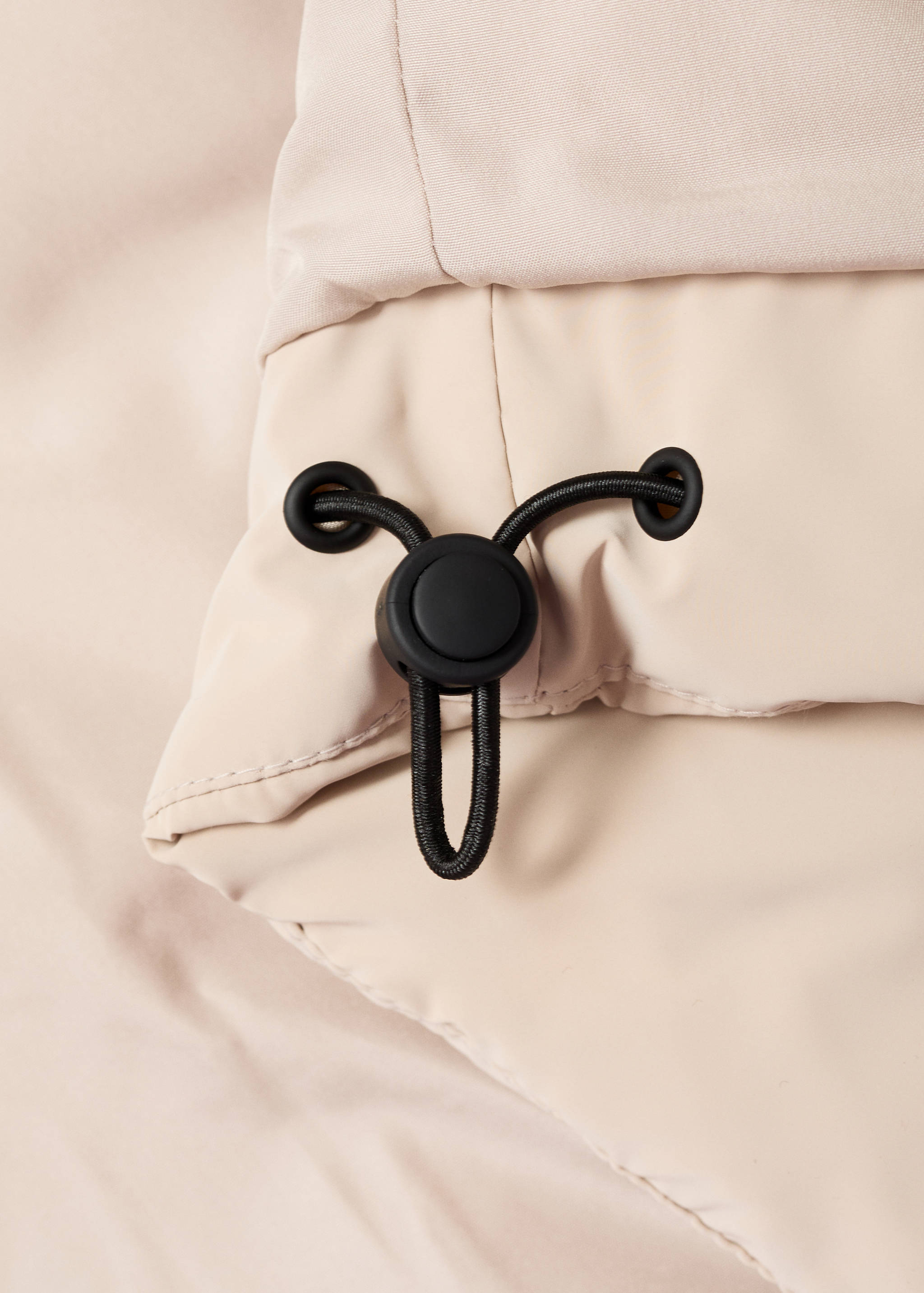 Gepolsterter Anorak mit Kapuze - Detail des Artikels 0