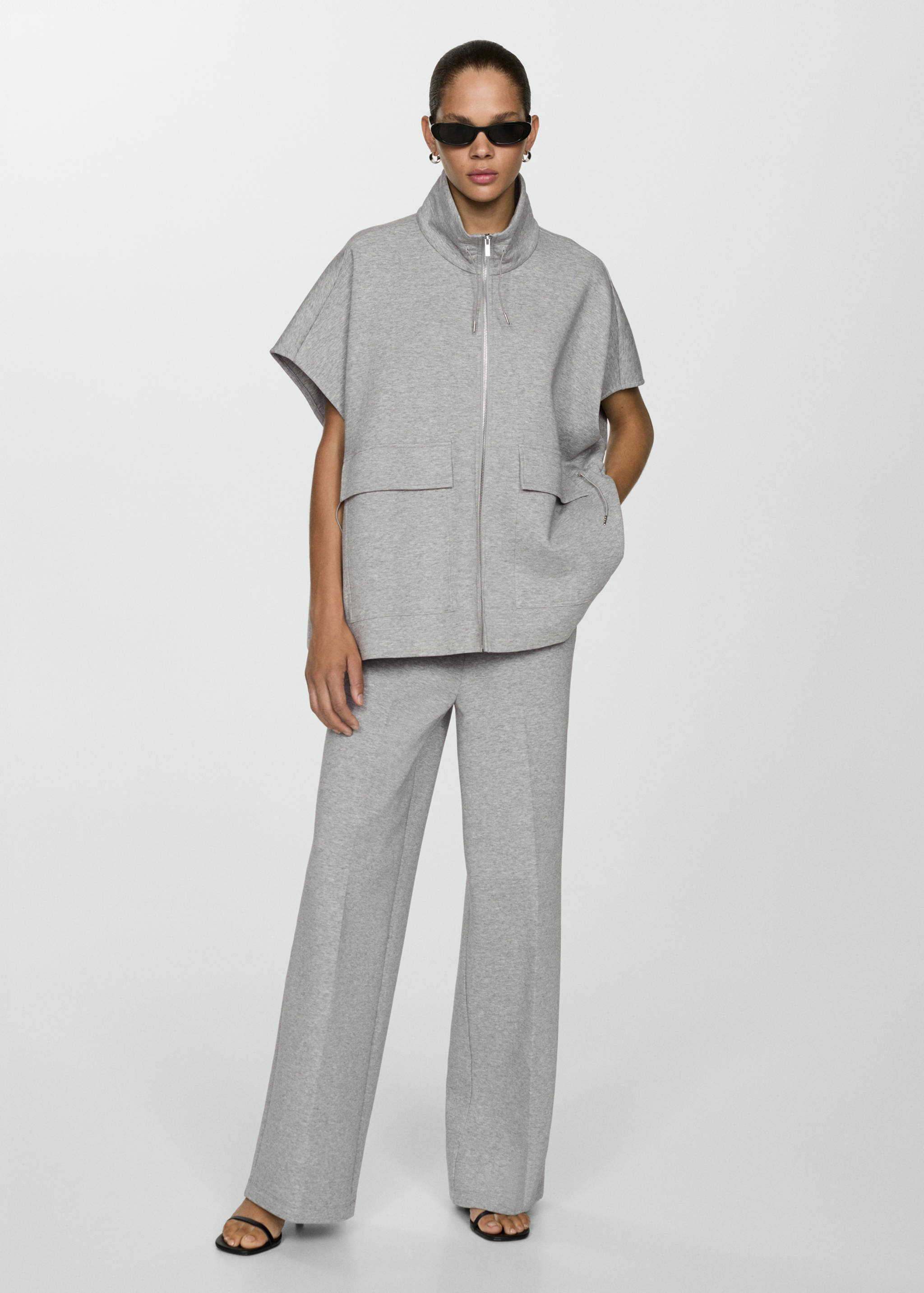 Poncho jacket with flap pockets - General plane