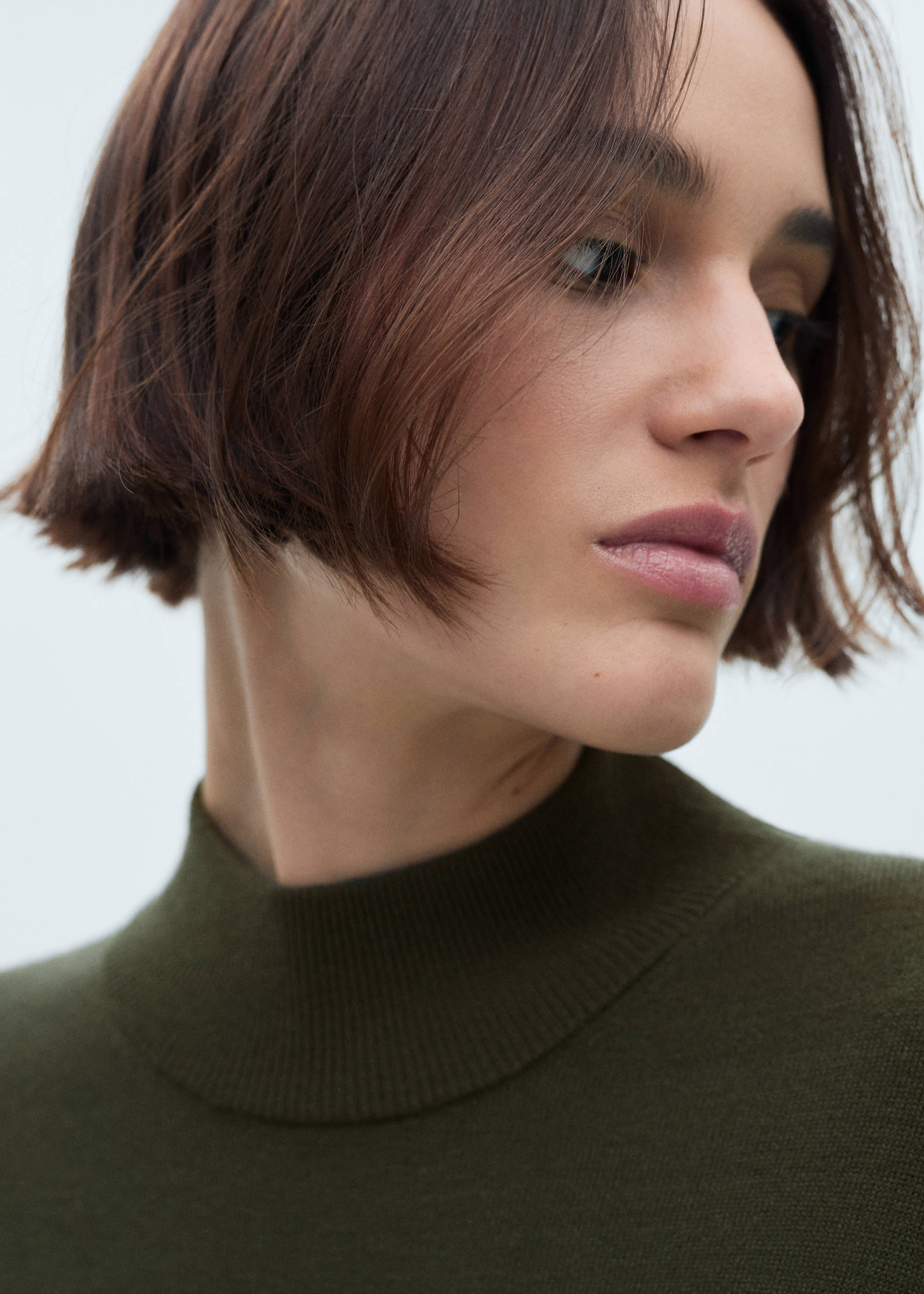 Round-neck knitted dress - Details of the article 1