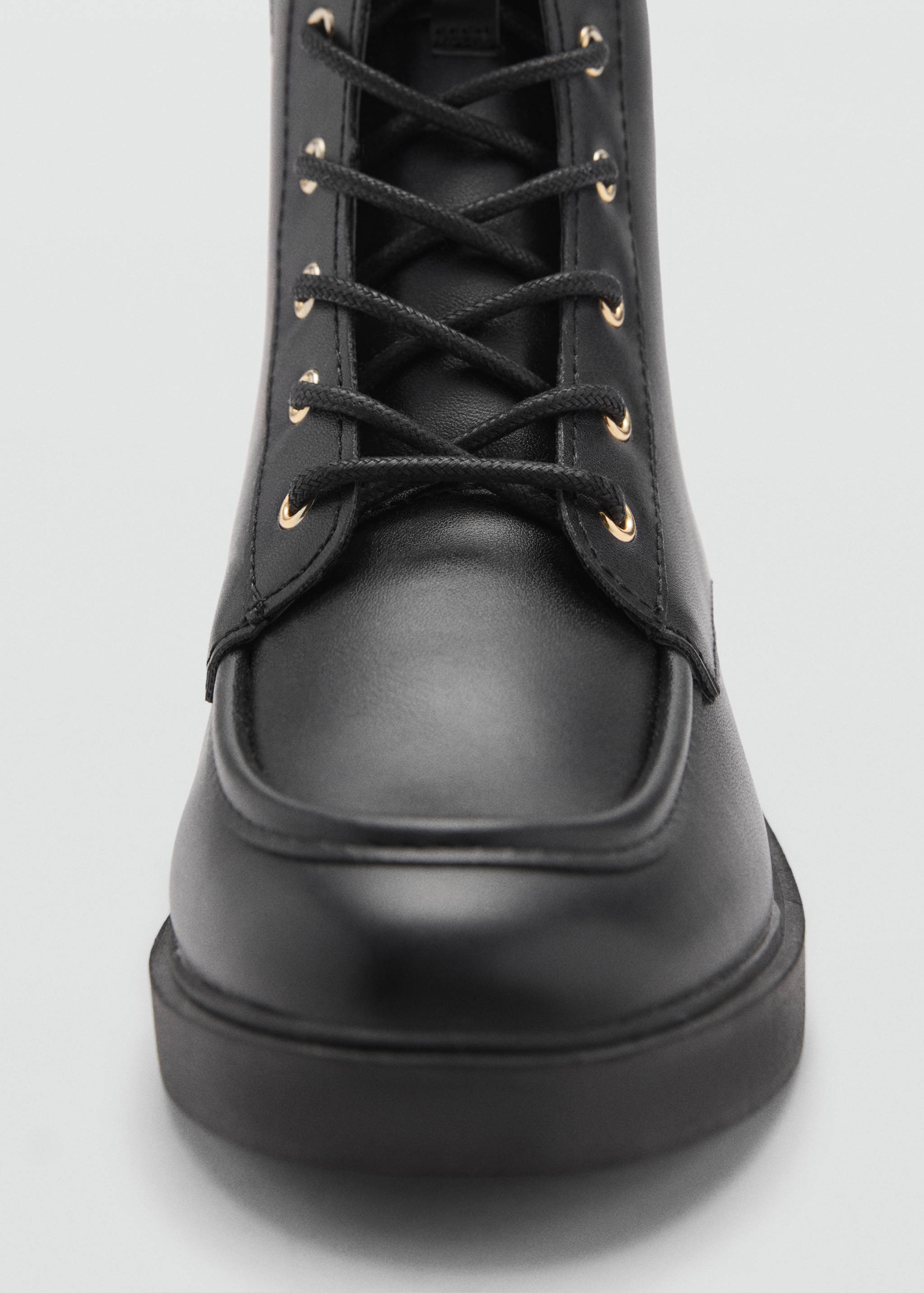 Buckle boots - Details of the article 3