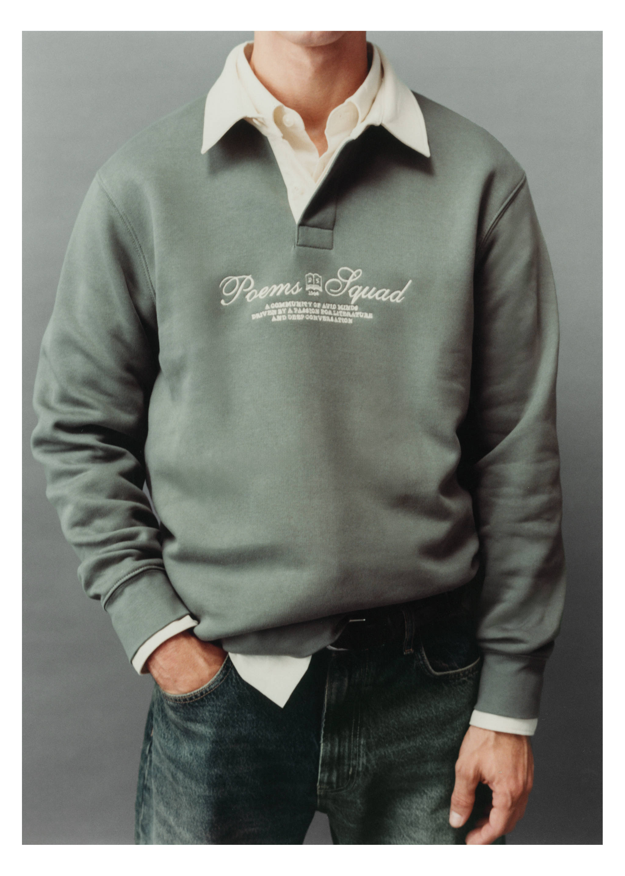 Polo-Sweatshirt mit Schriftzug vorne - Detail des Artikels 3, Grün. Ref: 77045975-00.