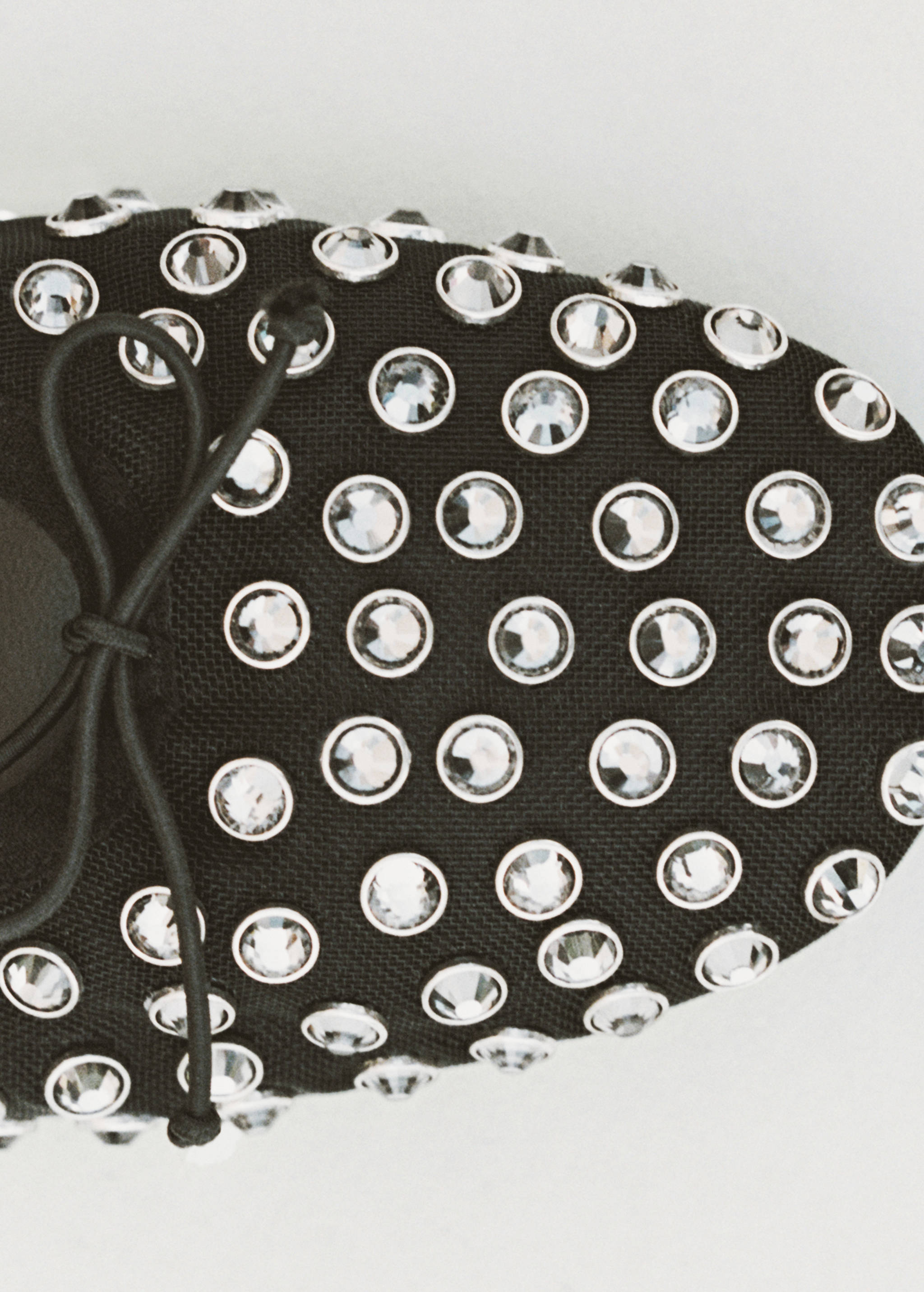 Mrežaste balerinke sa zakovicama - Opći prikaz