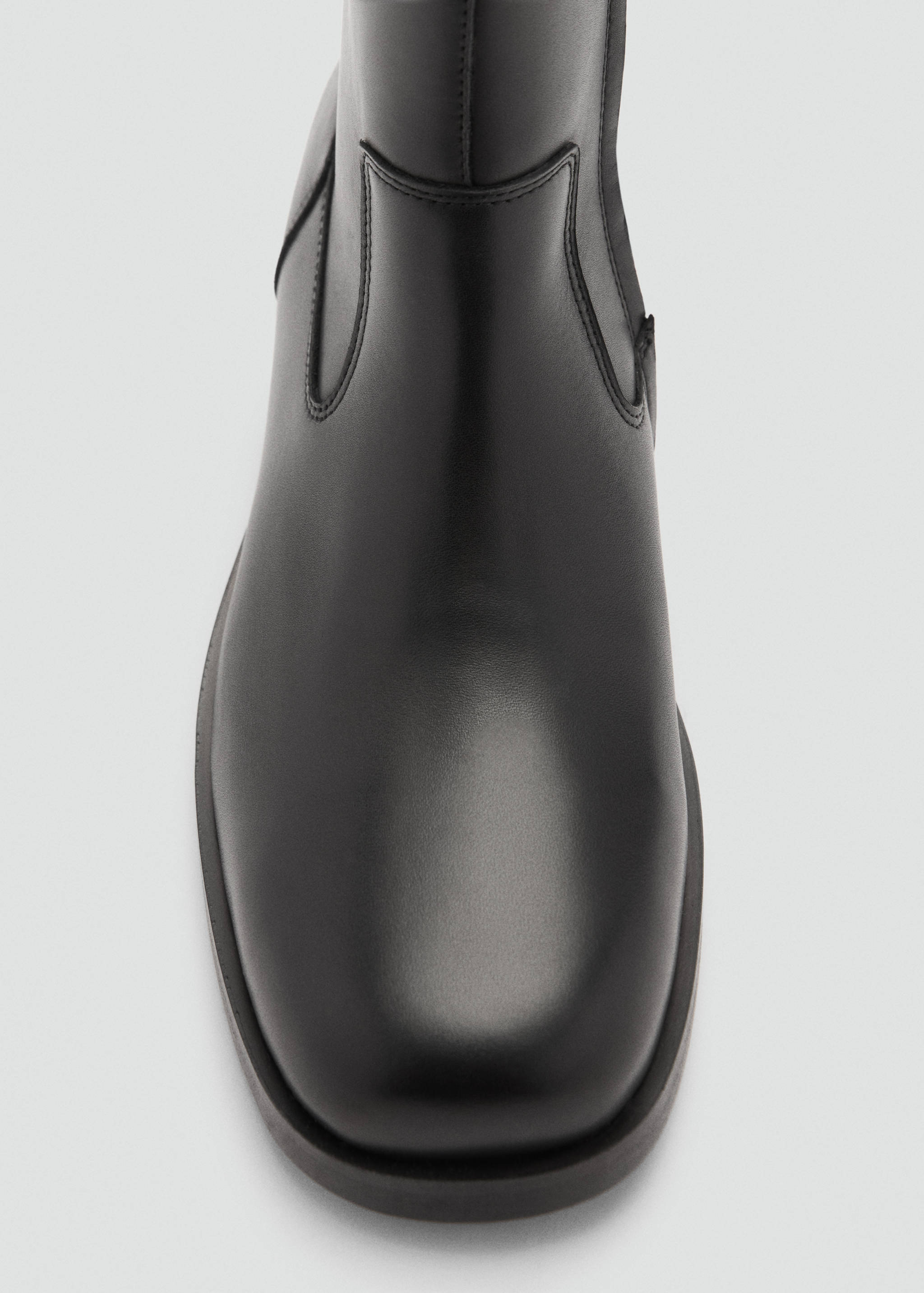 Squared toe leather ankle boots - Details of the article 2