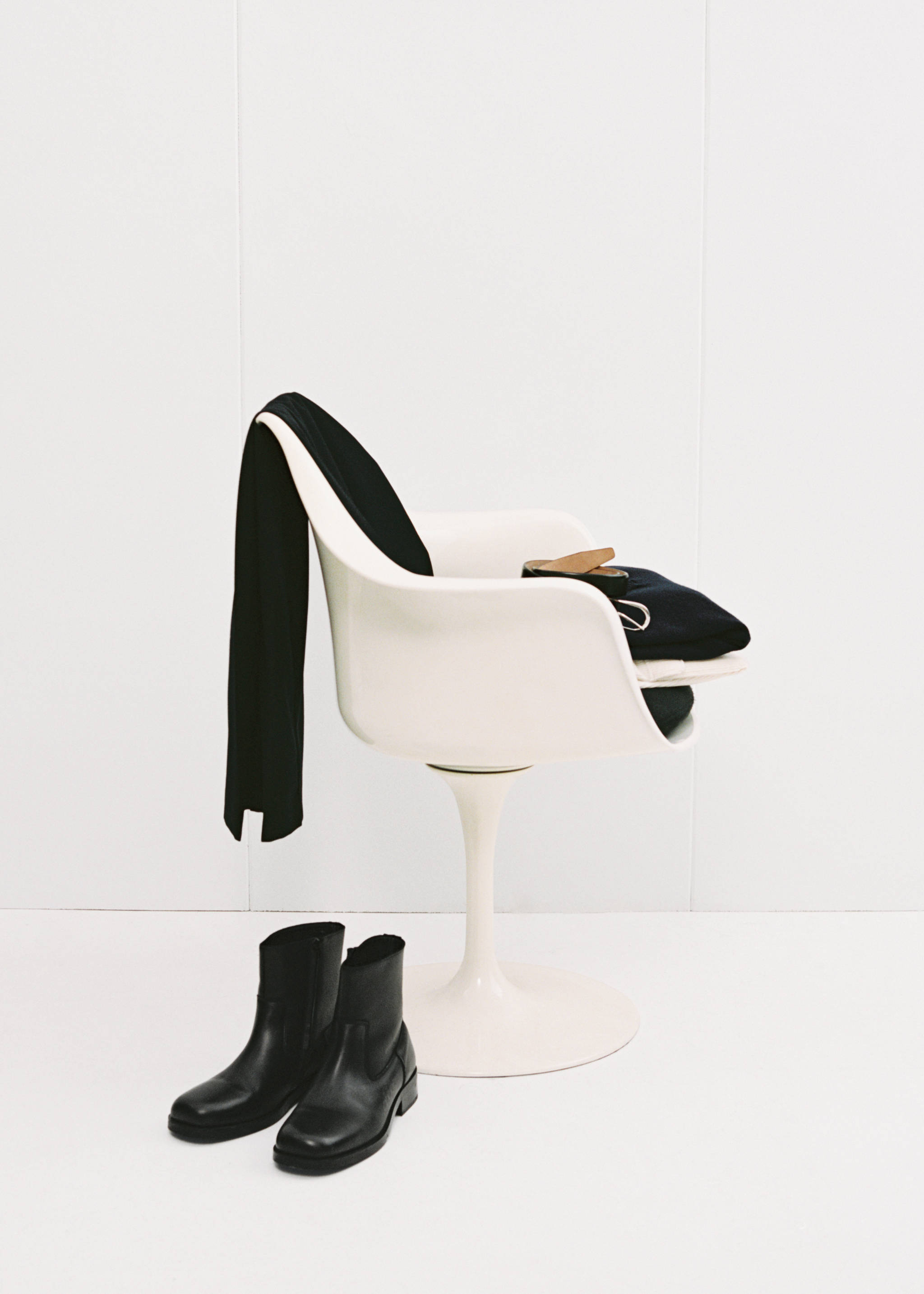 Squared toe leather ankle boots - Details of the article 5, Black. Ref: 77046006-00.