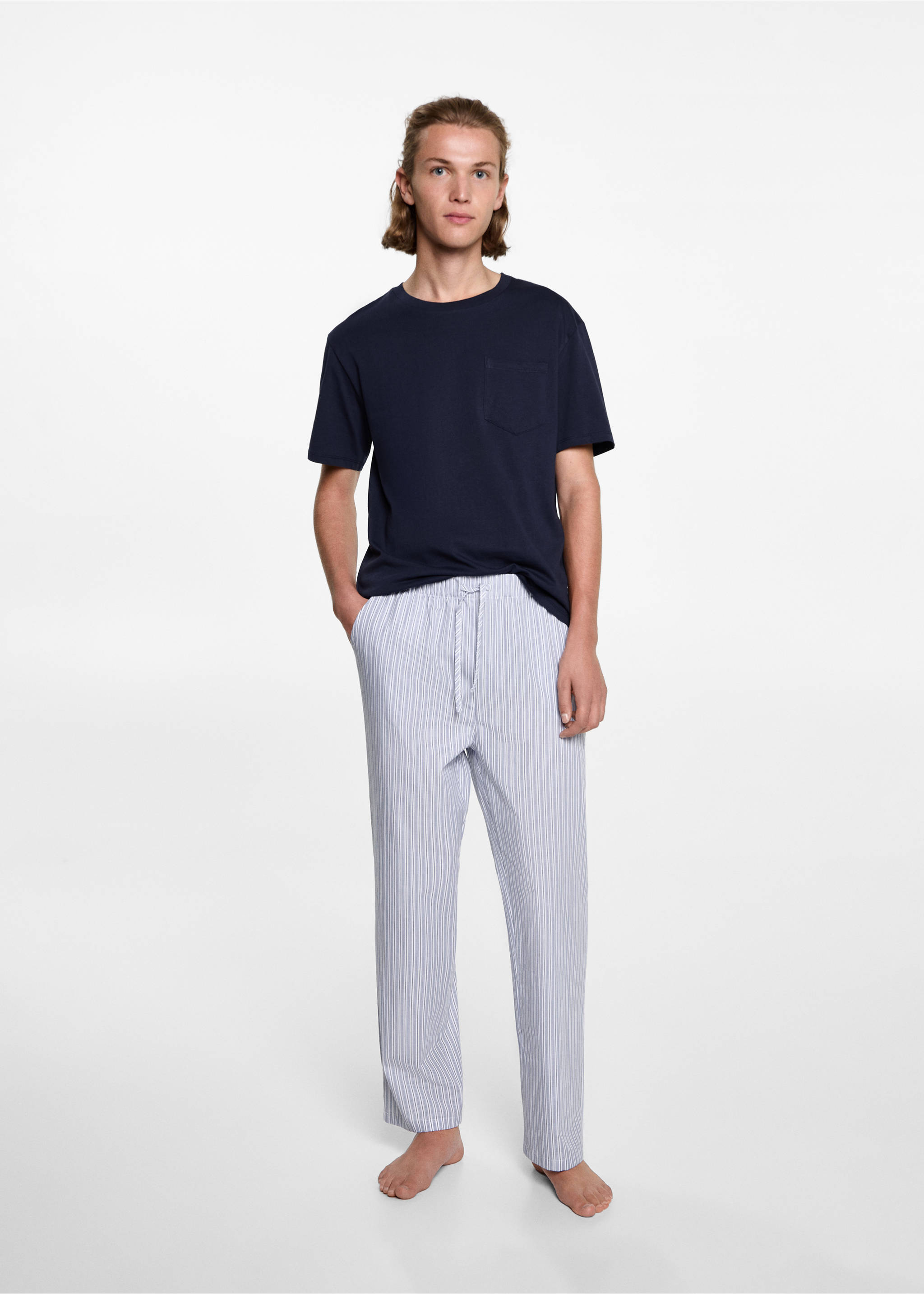 Langer Pyjama mit Streifen - Allgemeine Ansicht, Dunkles Marineblau. Ref: 77046344-00.