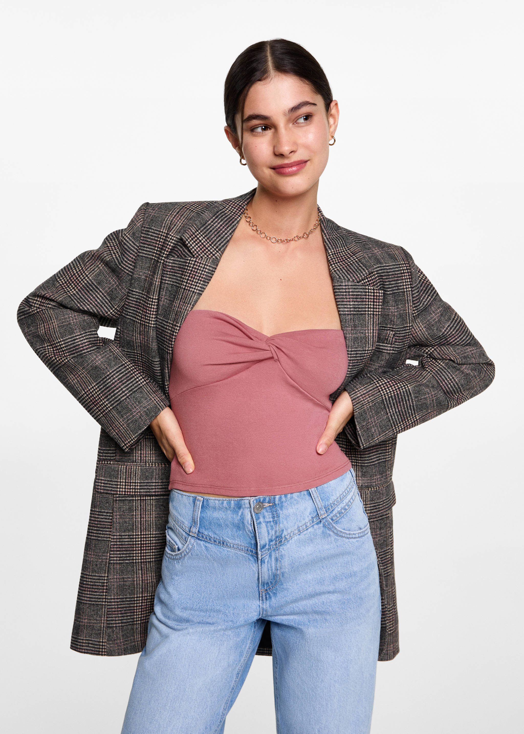 Crop top nœud - Plan moyen