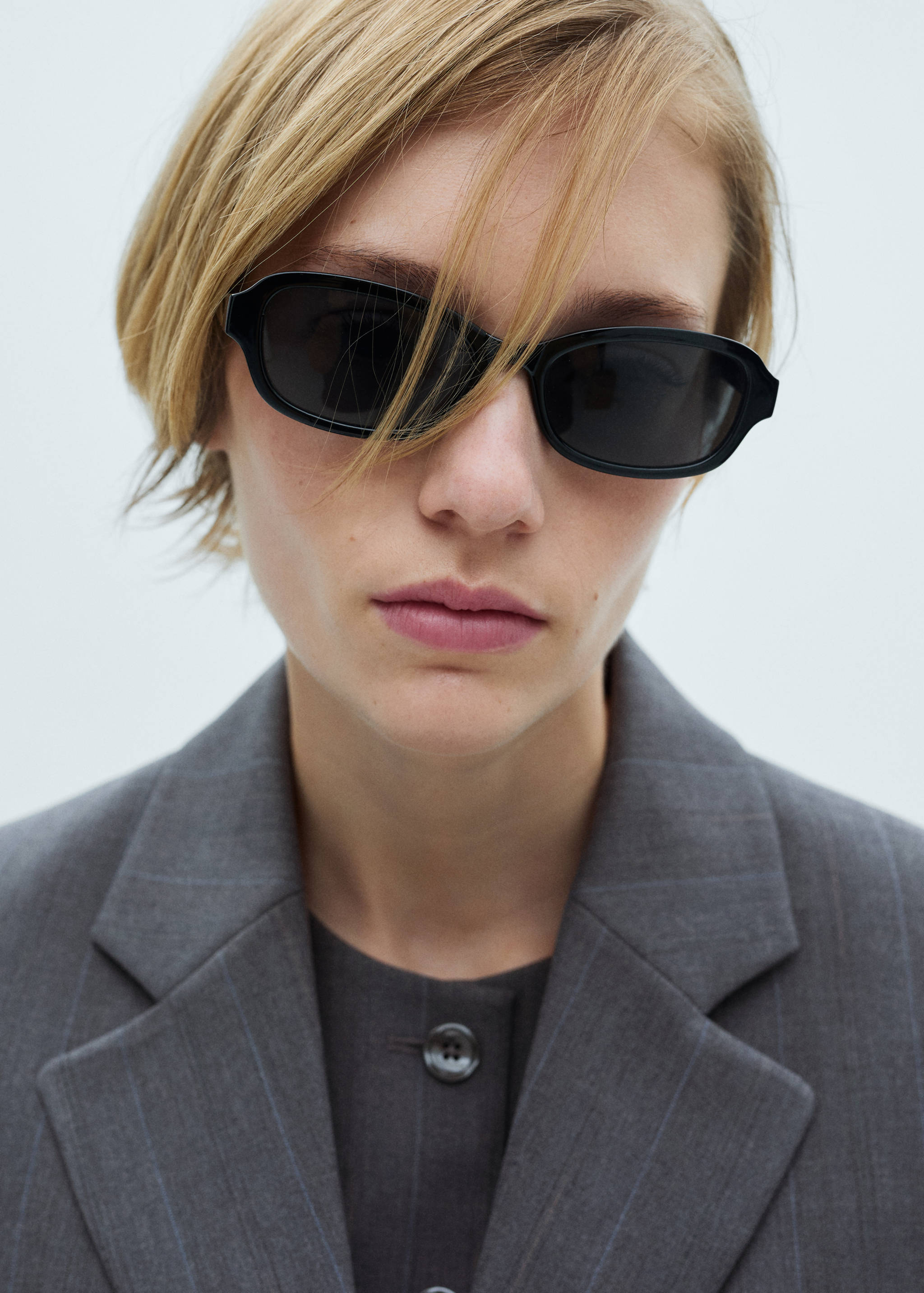 Pinstripe suit blazer - Details of the article 1