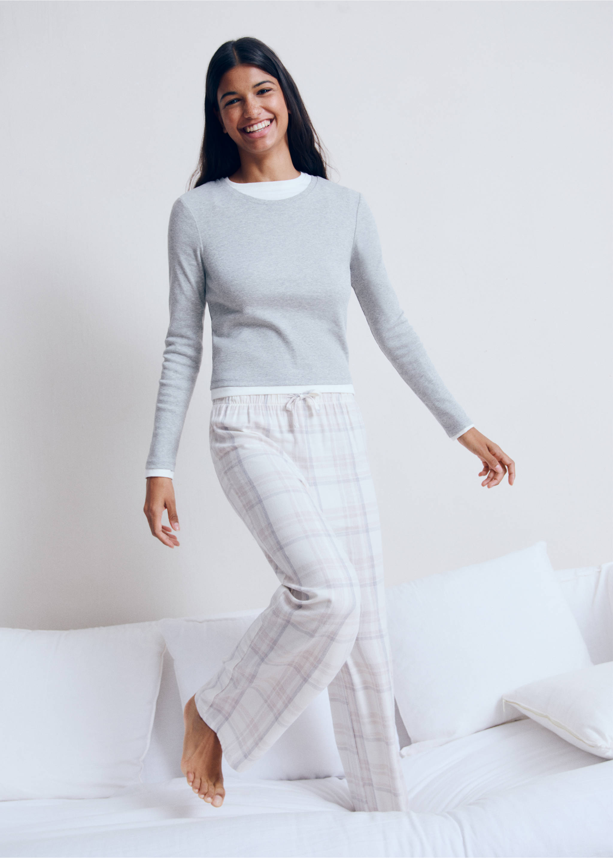 Checked cotton pyjamas - Details of the article 5, Beige. Ref: 77046728-00.