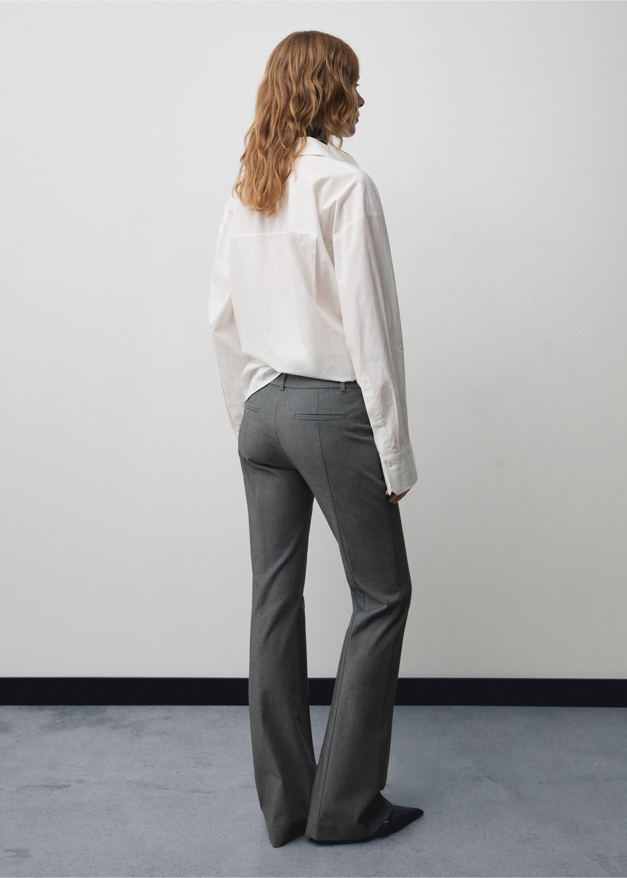 Pantalon évasé taille normale - Verso de l’article, Gris. Ref: 77046745-00.