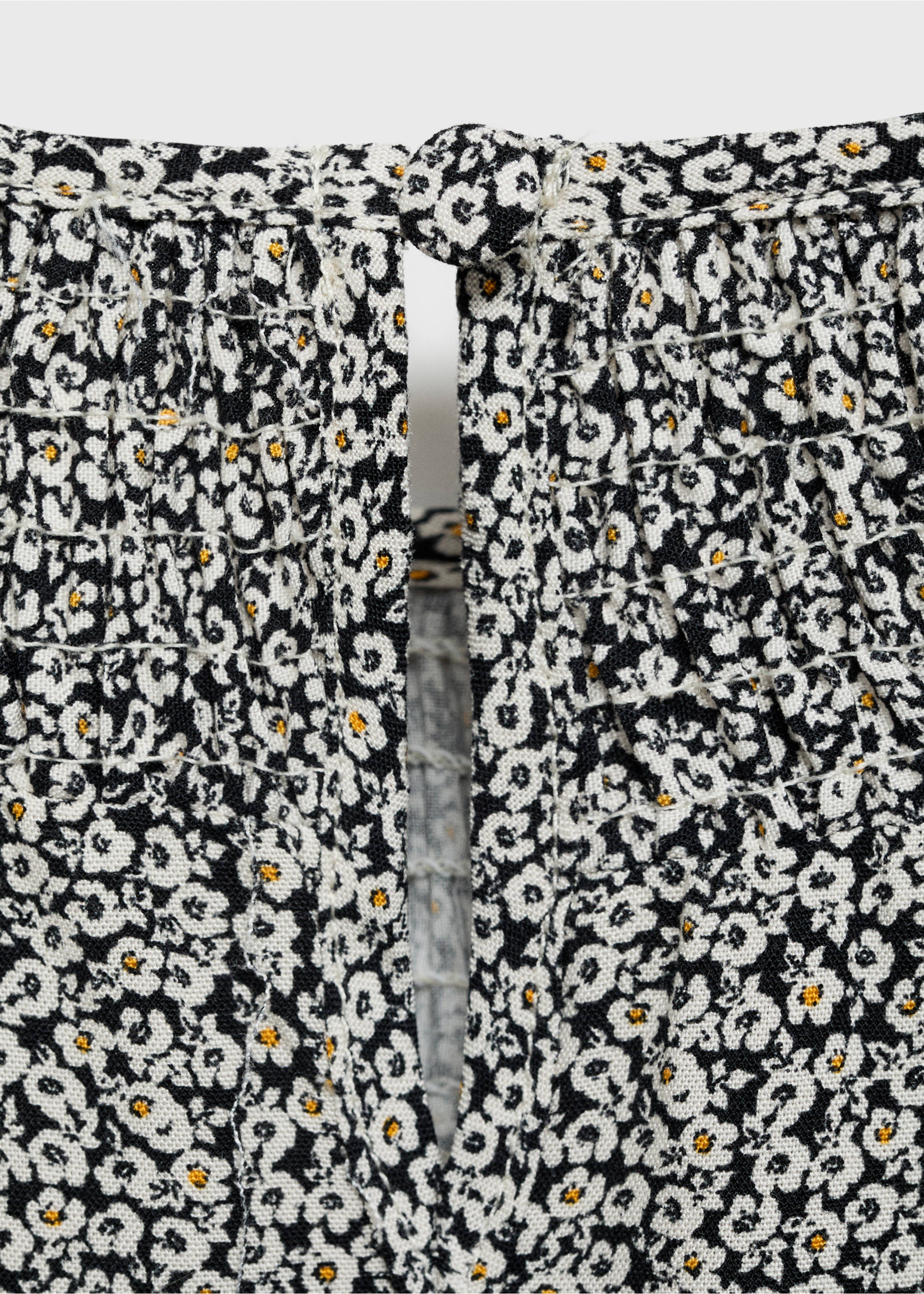 Floral print dress - Details of the article 0, Black. Ref: 77046752-00.