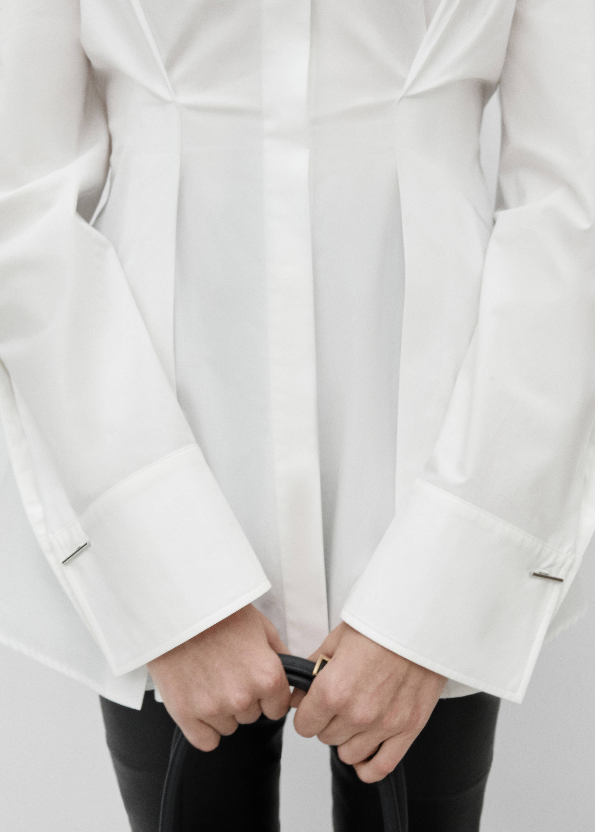 100% cotton pleated shirt - Details of the article 6