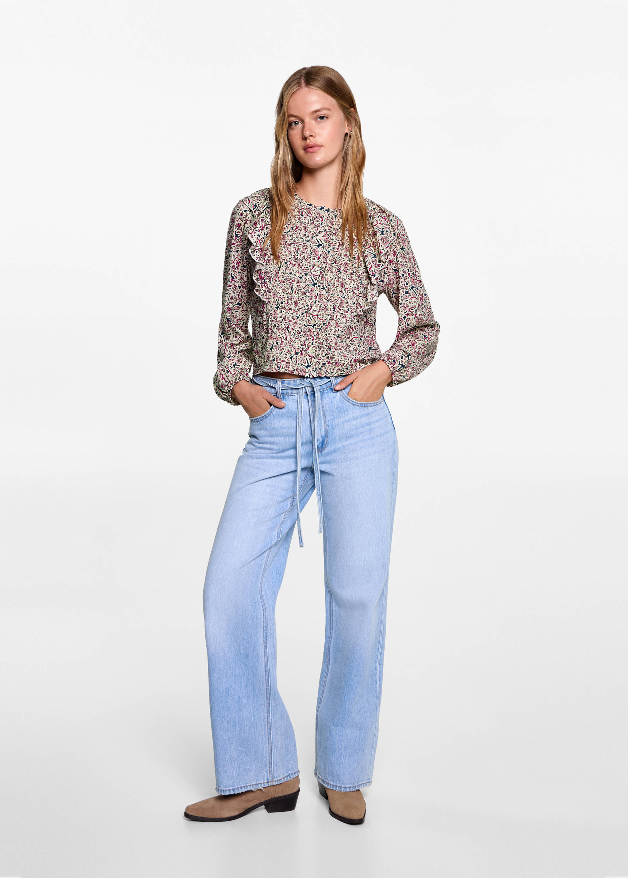 Frilled-sleeve ruched blouse - General plane