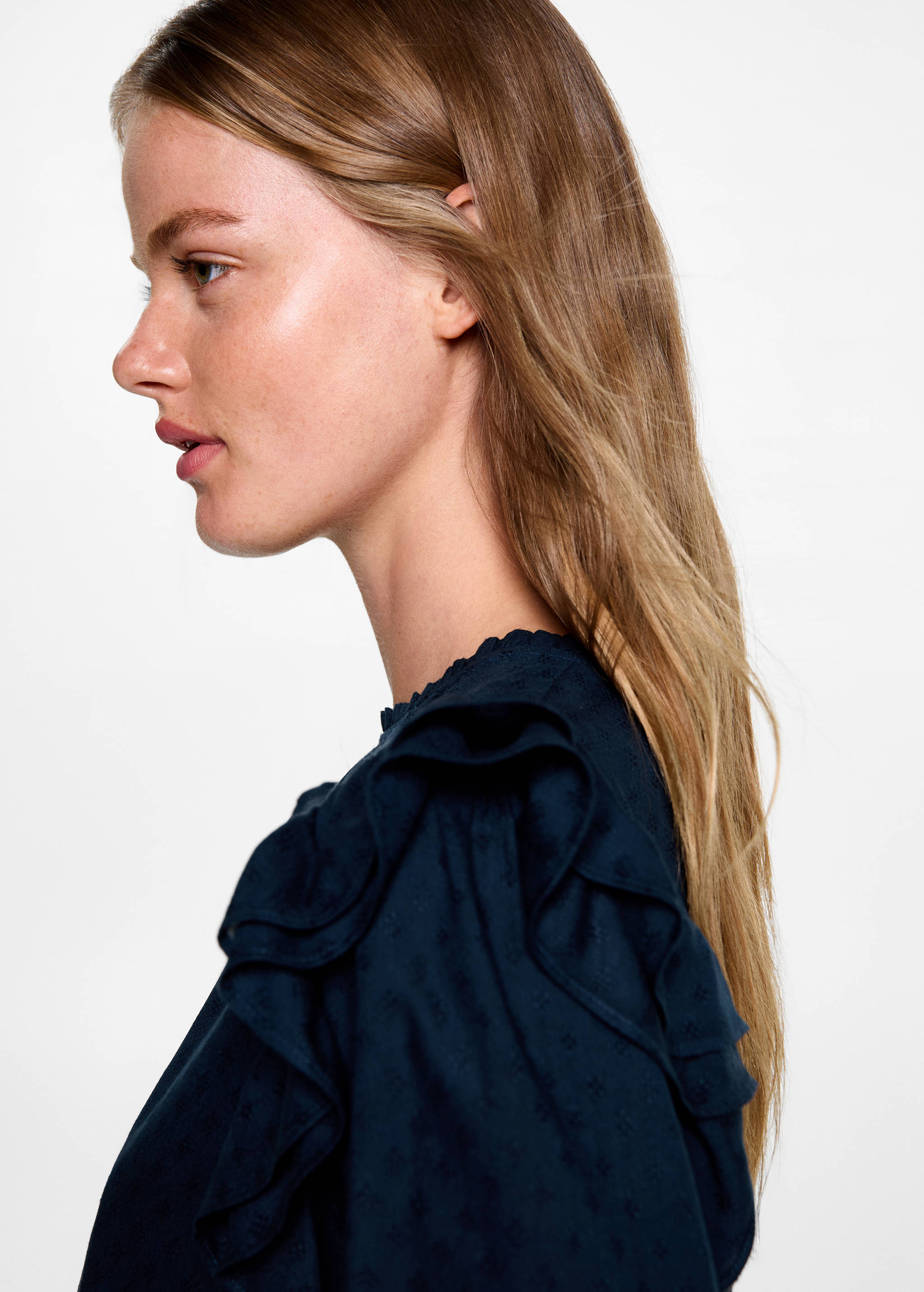 Blusa volantes bordados - Detalle del artículo 1