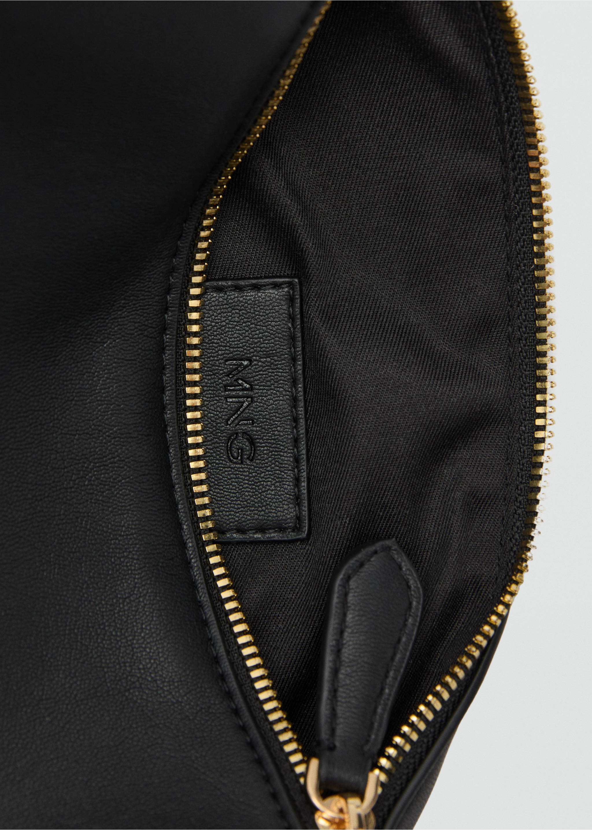 Beaded shoulder bag - Details of the article 3, Black. Ref: 77047689-00.