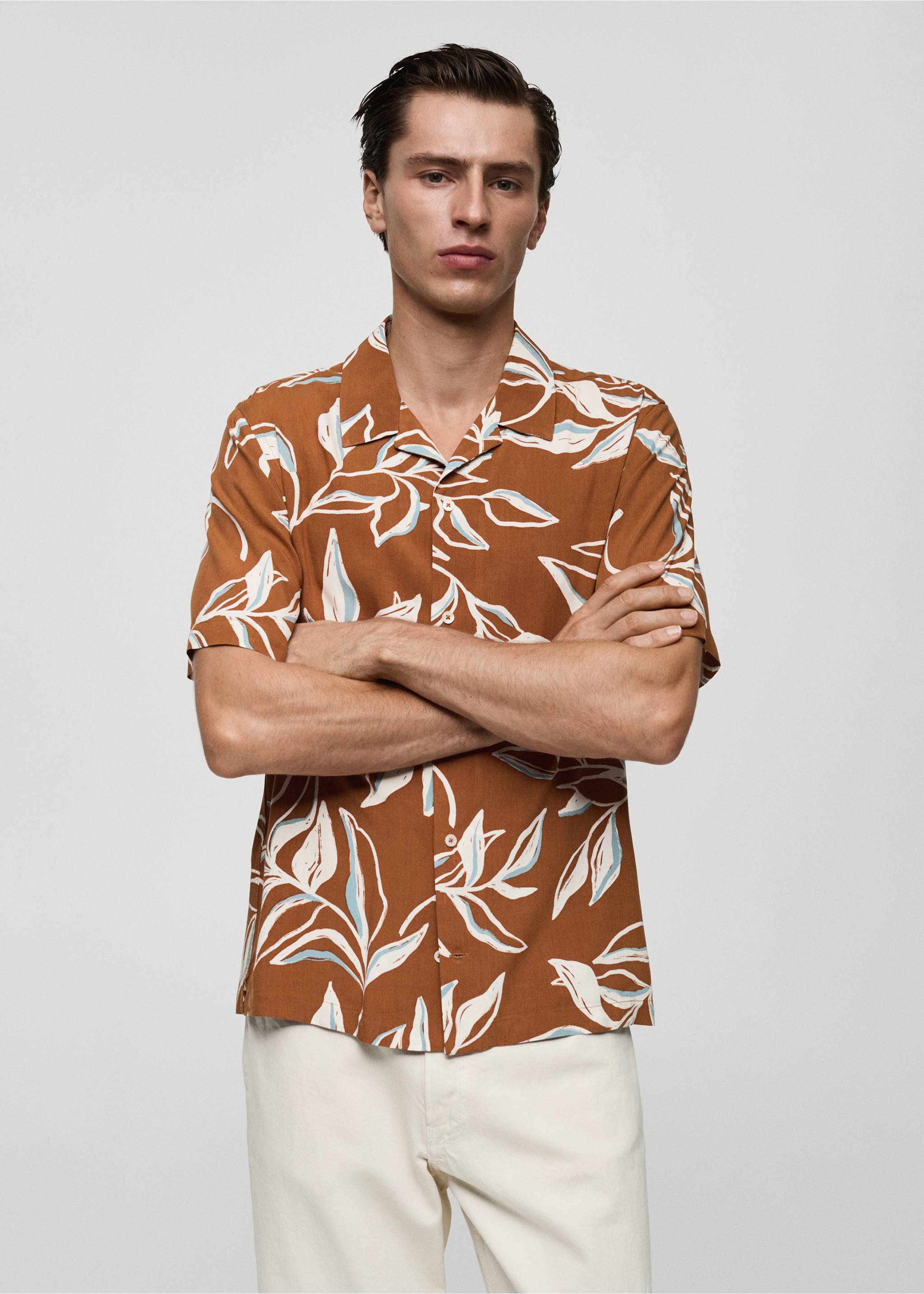 Regular-fit Hawaiian-print shirt - Medium plane, Brown. Ref: 77047702-00.
