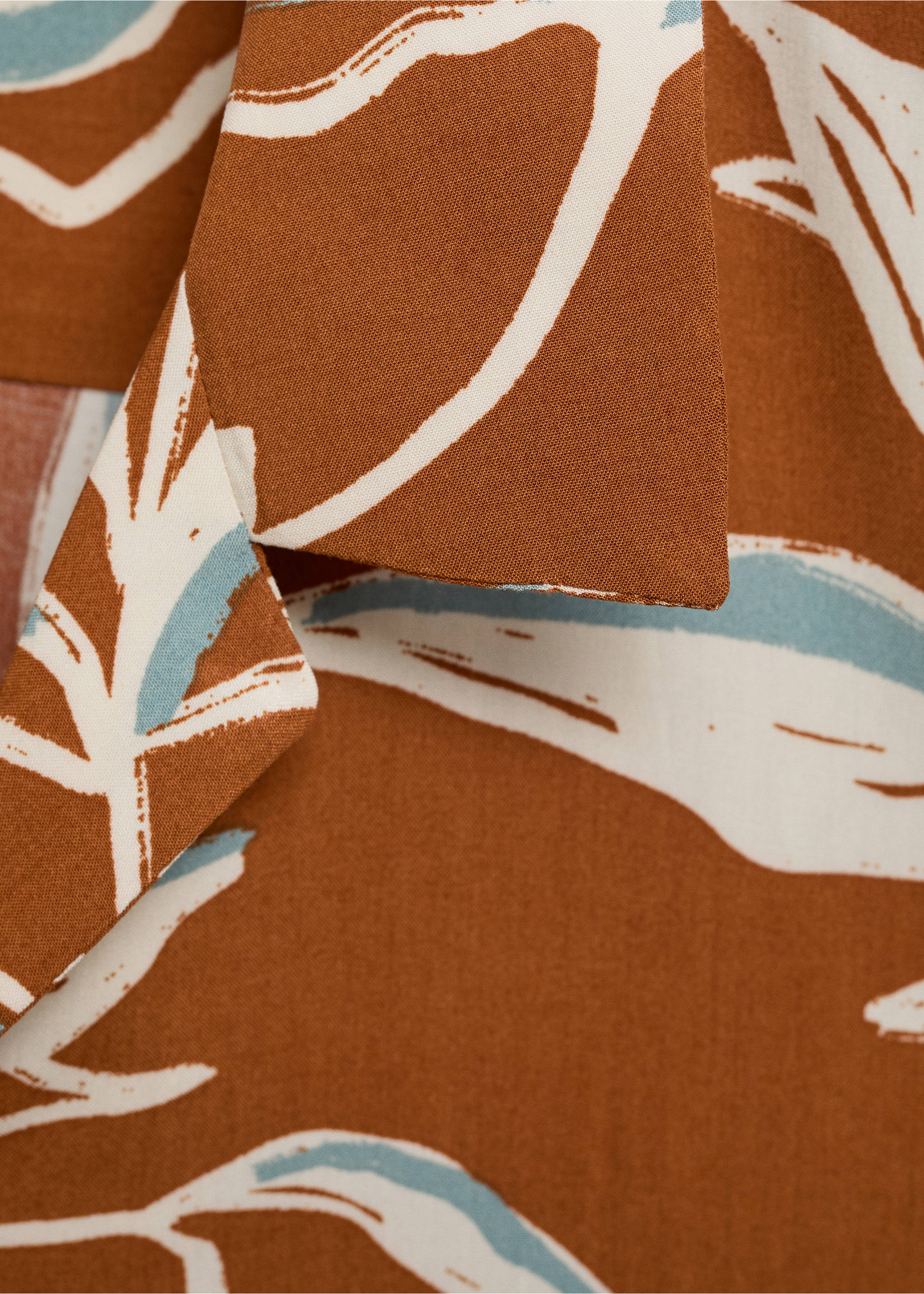 Regular-fit Hawaiian-print shirt - Details of the article 0, Brown. Ref: 77047702-00.